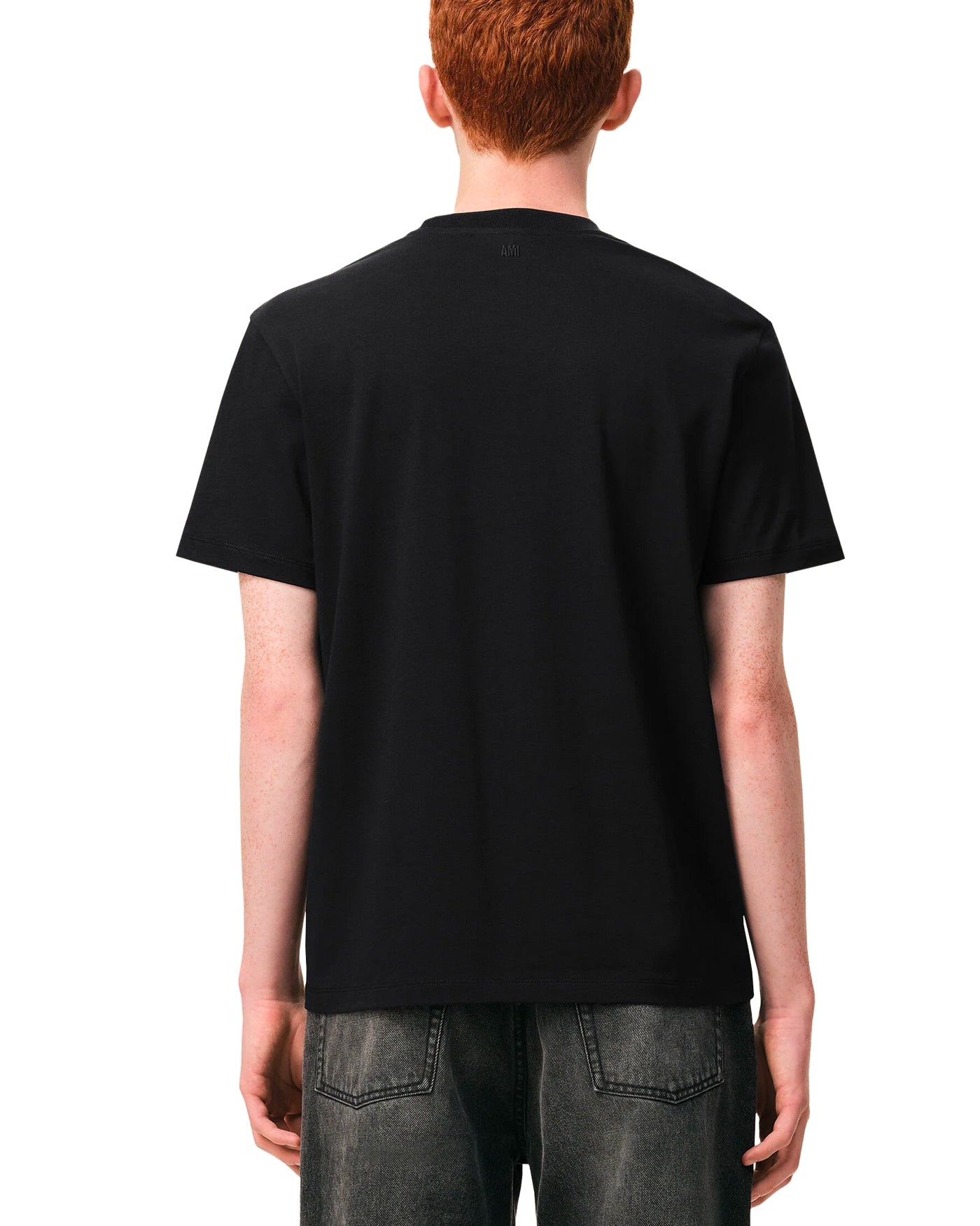 T-shirt Ami Paris noir uni sans impression vue dos porté modèle