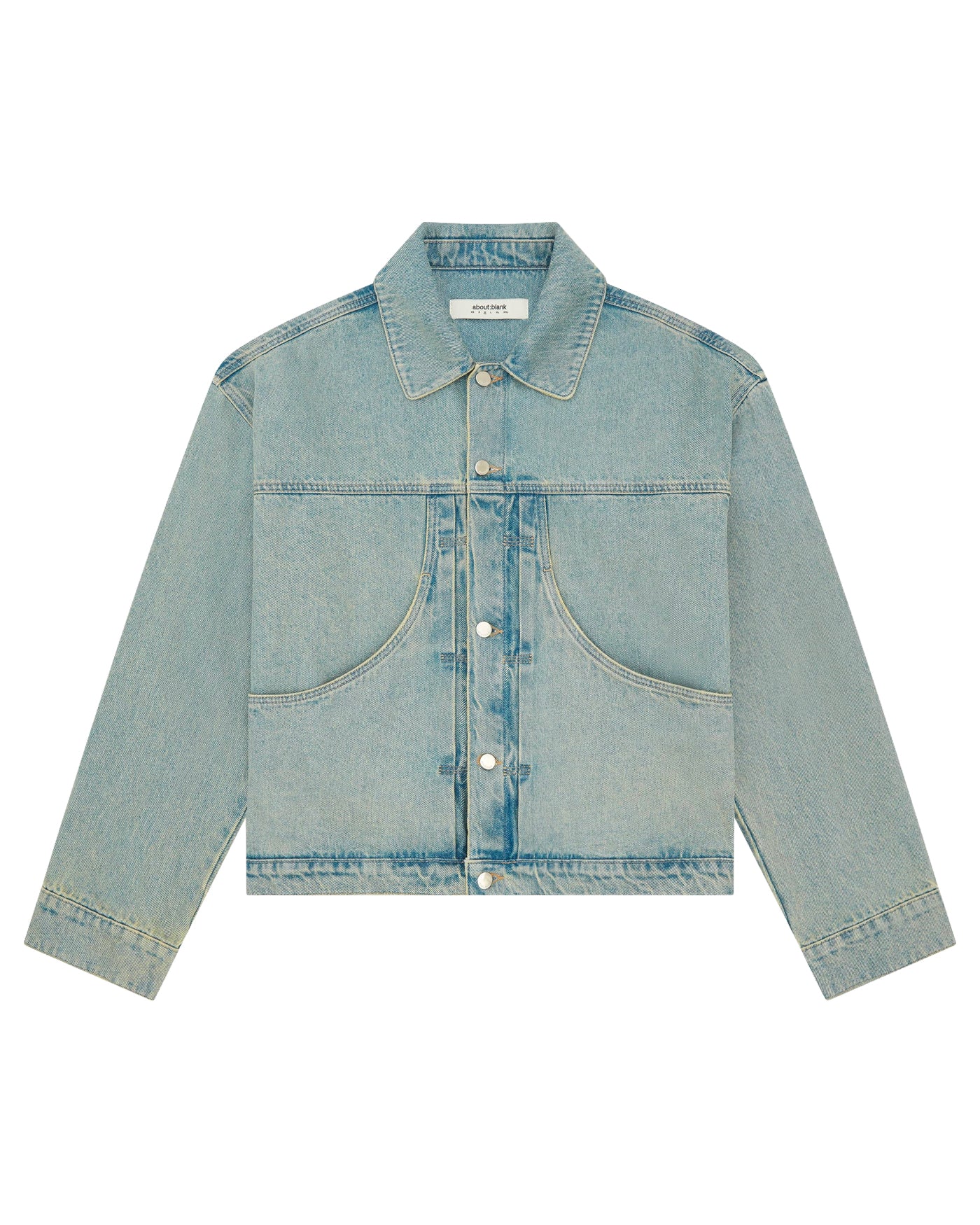 Veste About:Blank en denim bleu clair lavé avec grandes poches, vue face