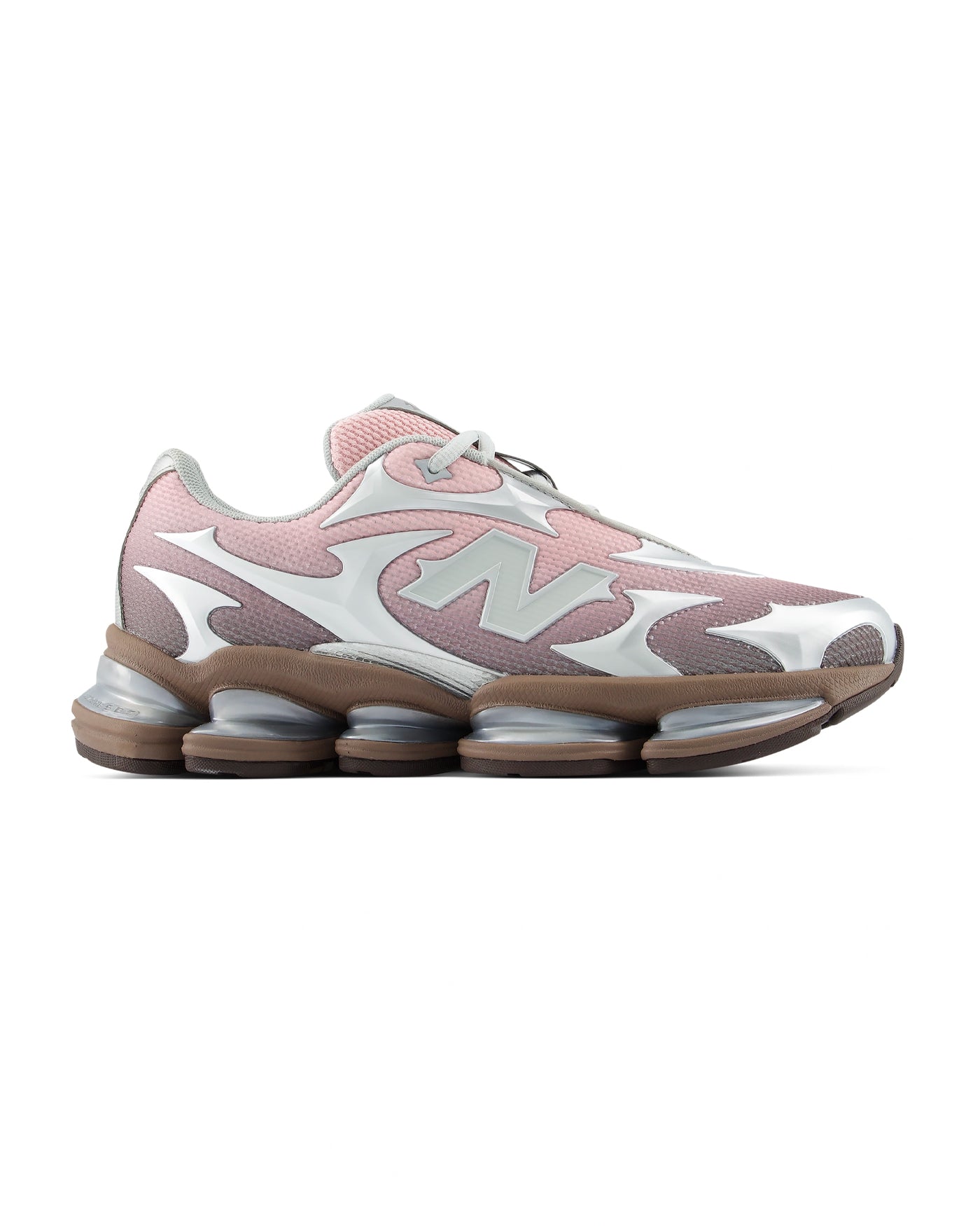Sneakers New Balance 2000 coloris rose et blanc profil droit