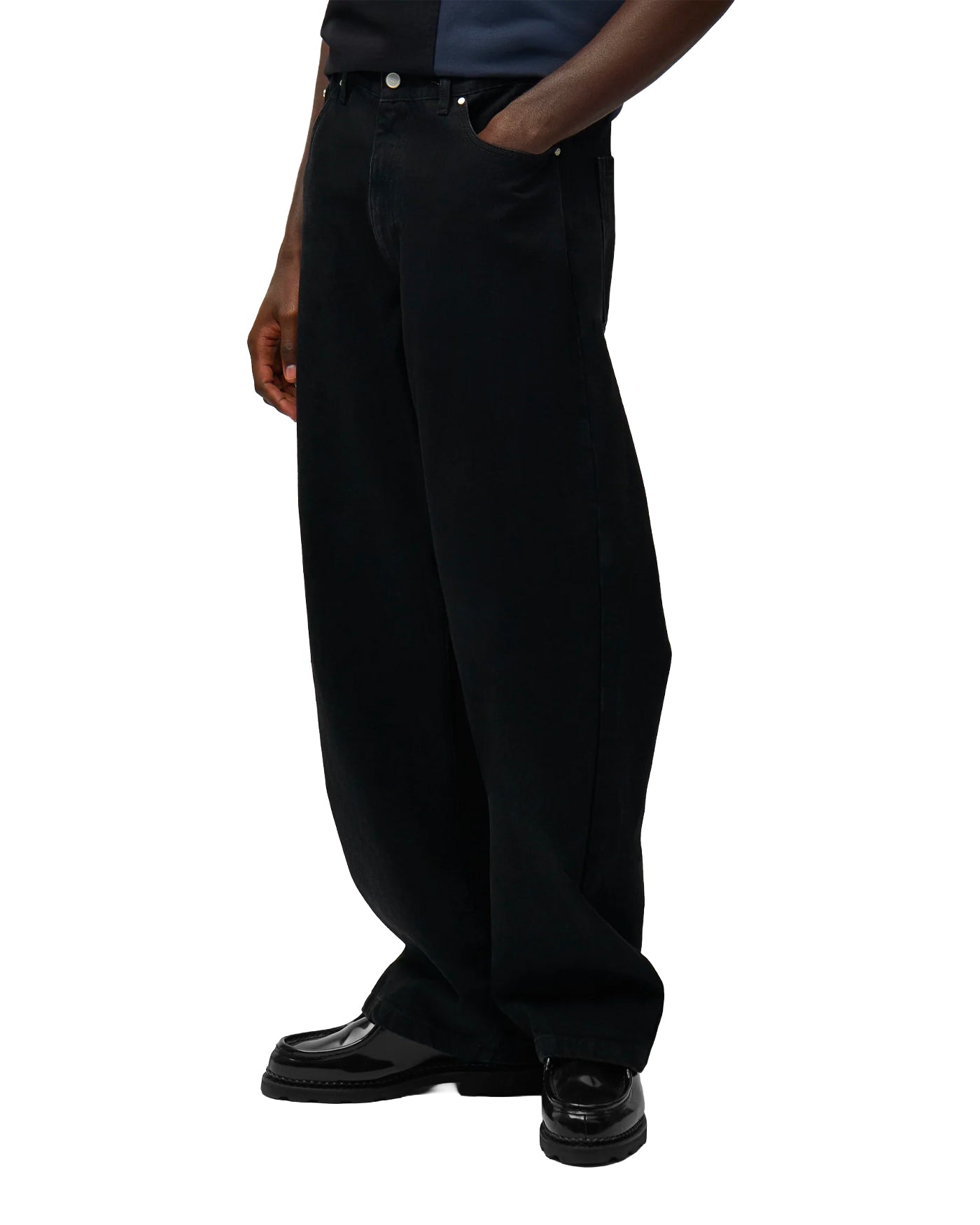 Pantalon Arte Antwerp noir coupe large profil gauche logo circle brodé