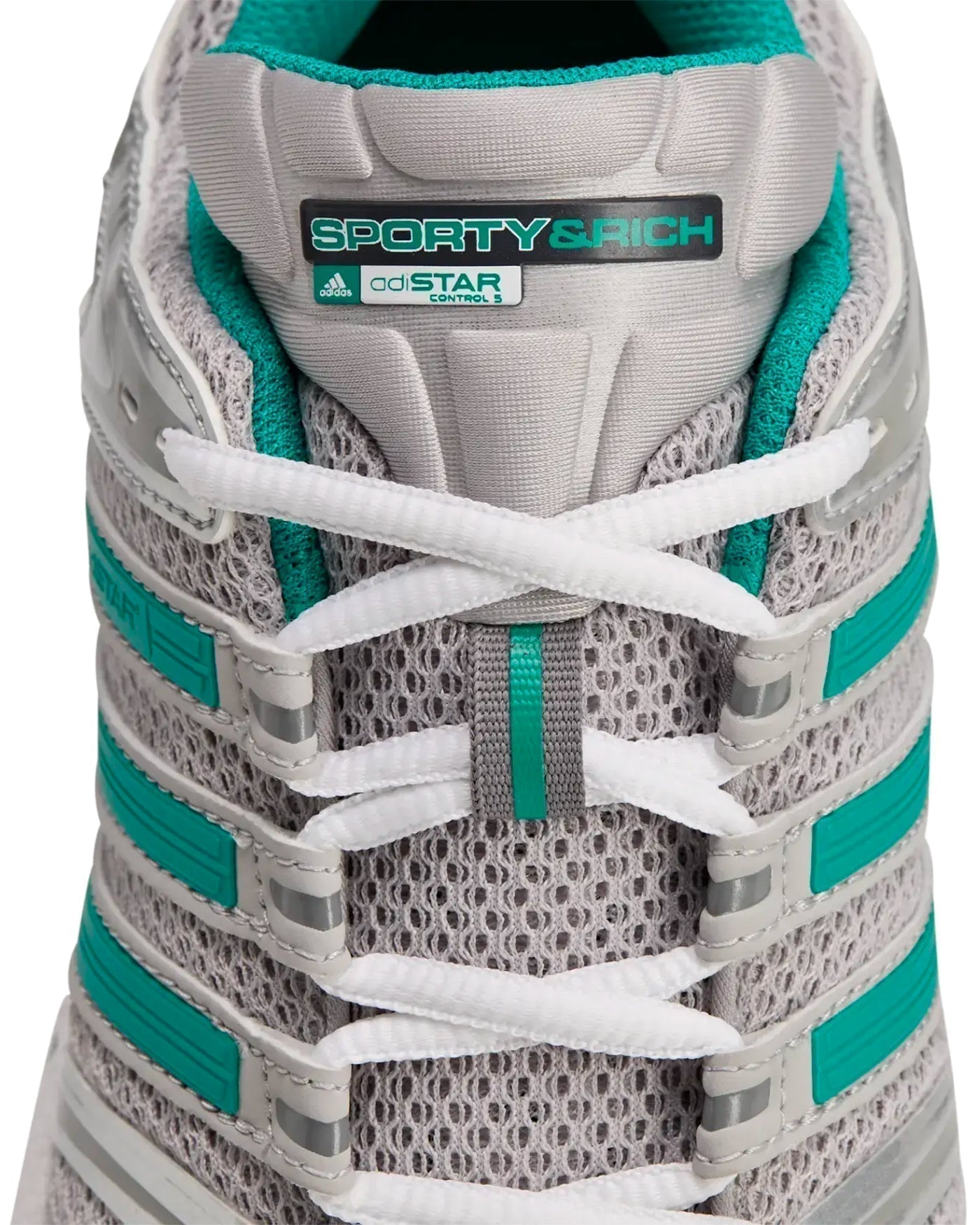 Gros plan languette Sneakers Adidas Adistar Control 5 gris turquoise