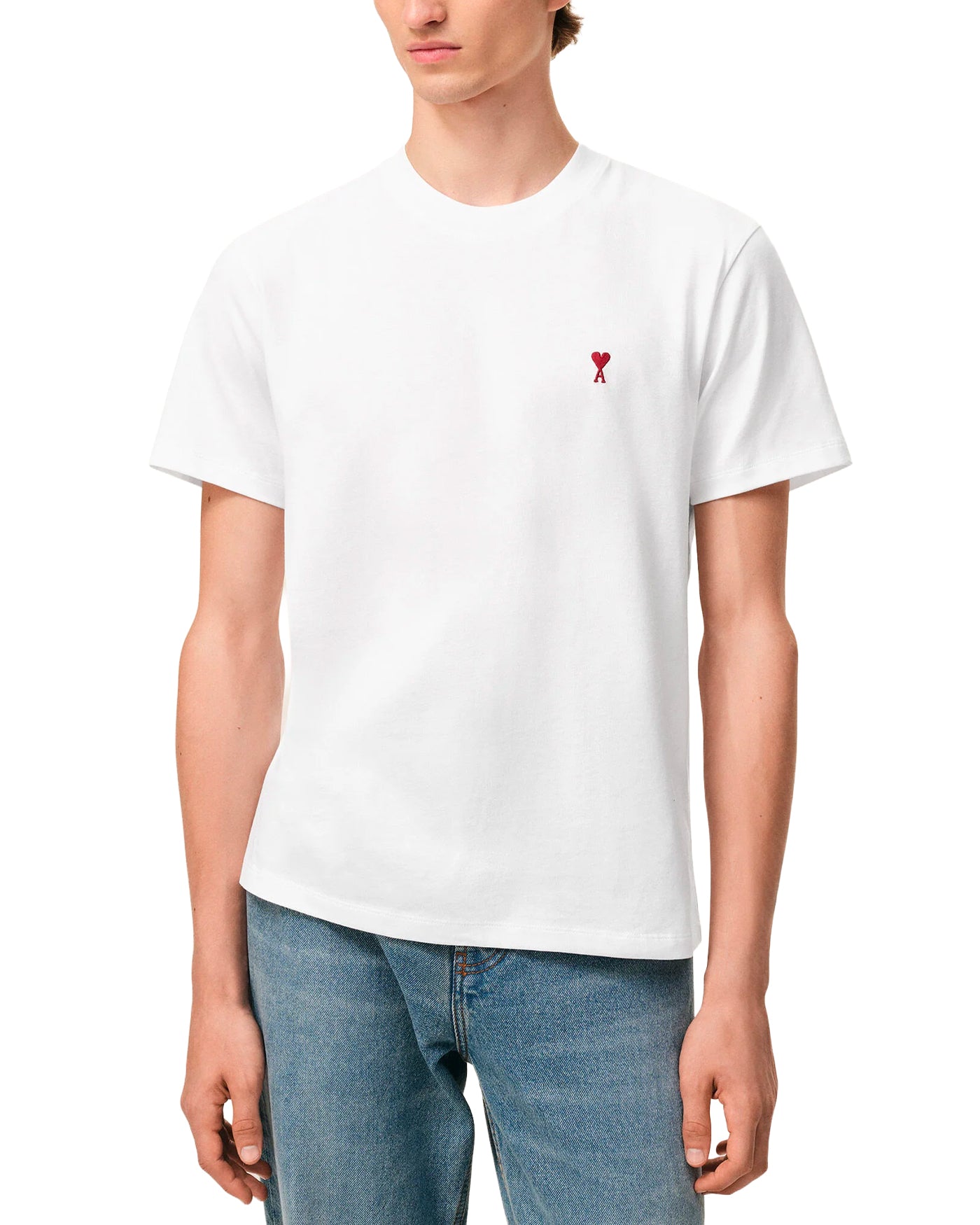 T-shirt Ami Paris blanc logo Ami de Coeur rouge brodé face porté