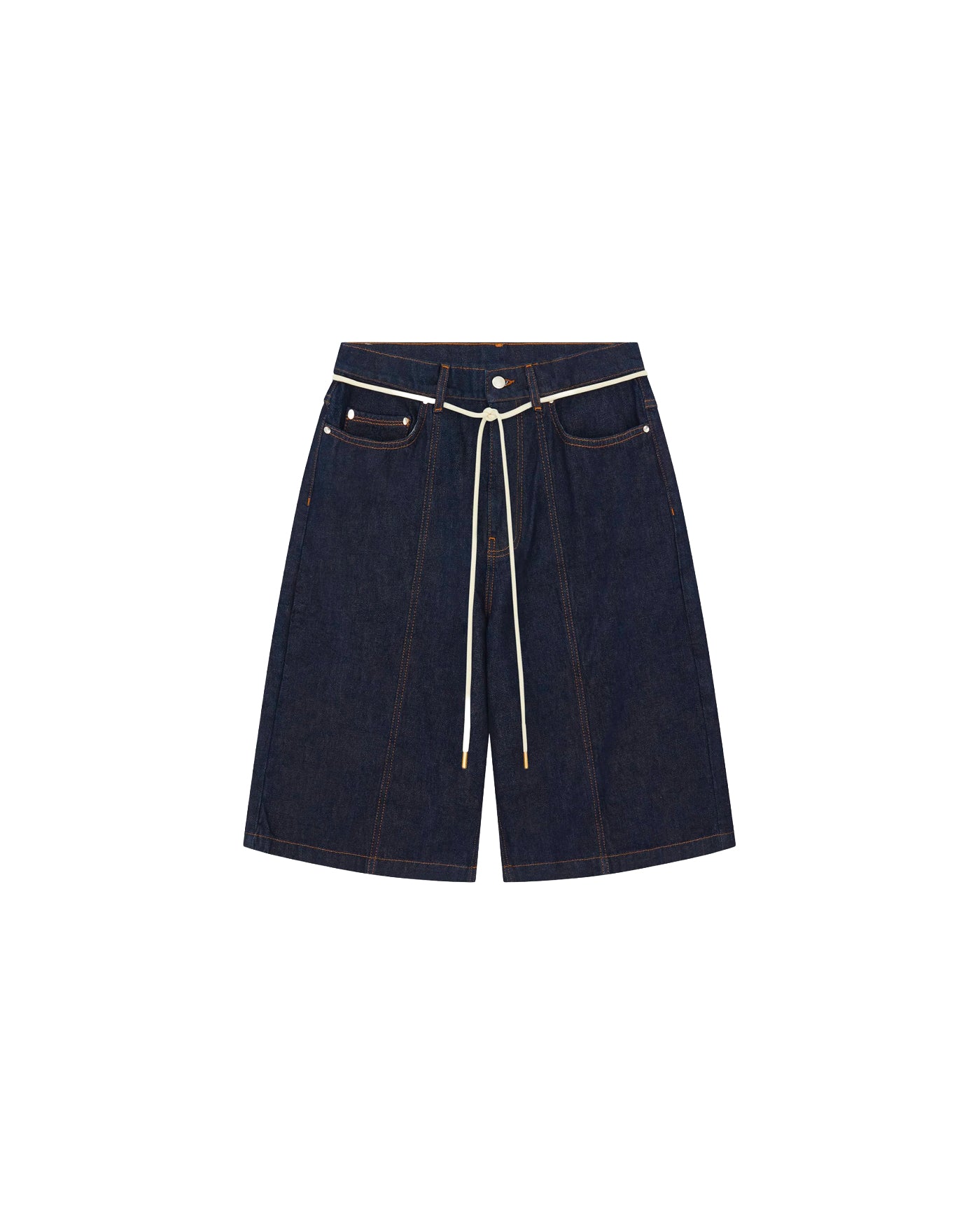 Short About:Blank en denim bleu indigo brut avec cordon blanc, vue face