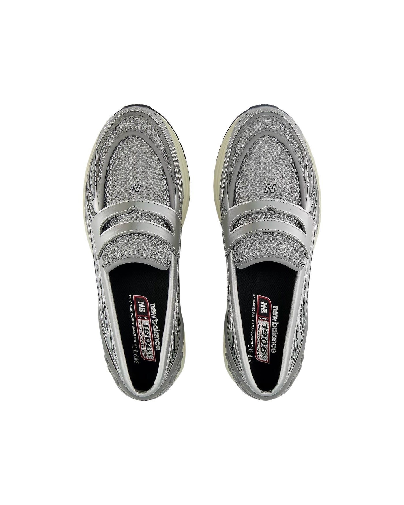 Sneakers New Balance 1906L argentées et grises style mocassin vues de dessus