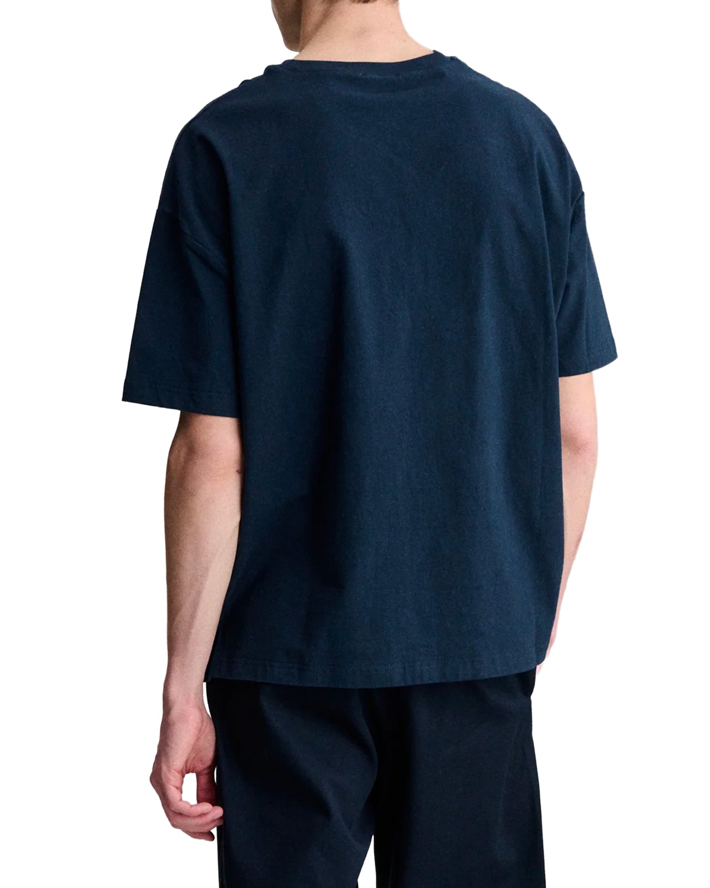 T-shirt A.P.C x FRGMT bleu marine logo Renoncement vue dos porté