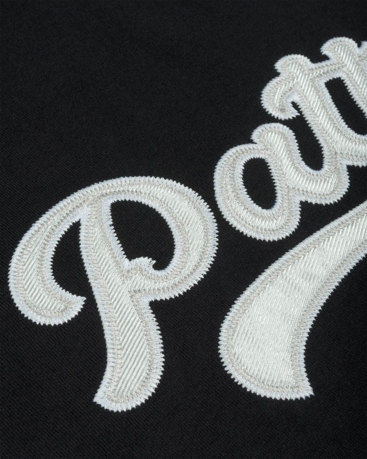 T-shirt Patta Logo Tail noir détail broderie script Patta blanc