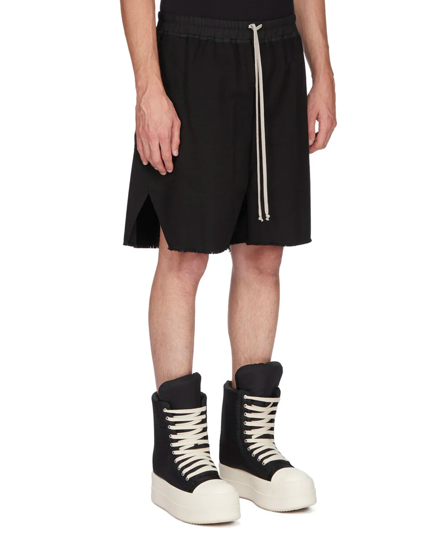 Short oversized Rick Owens DRKSHDW noir cordons crème profil gauche