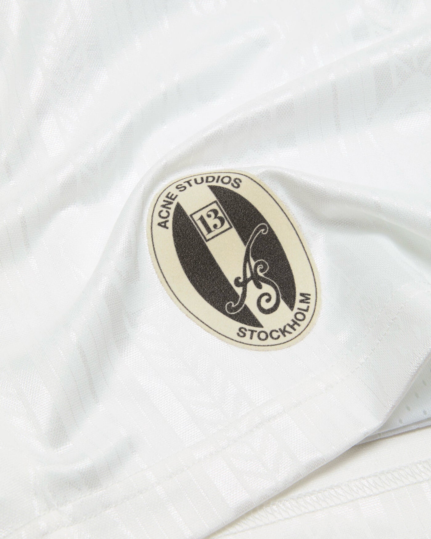 Short décontracté Acne Studios blanc détail patch logo Stockholm face