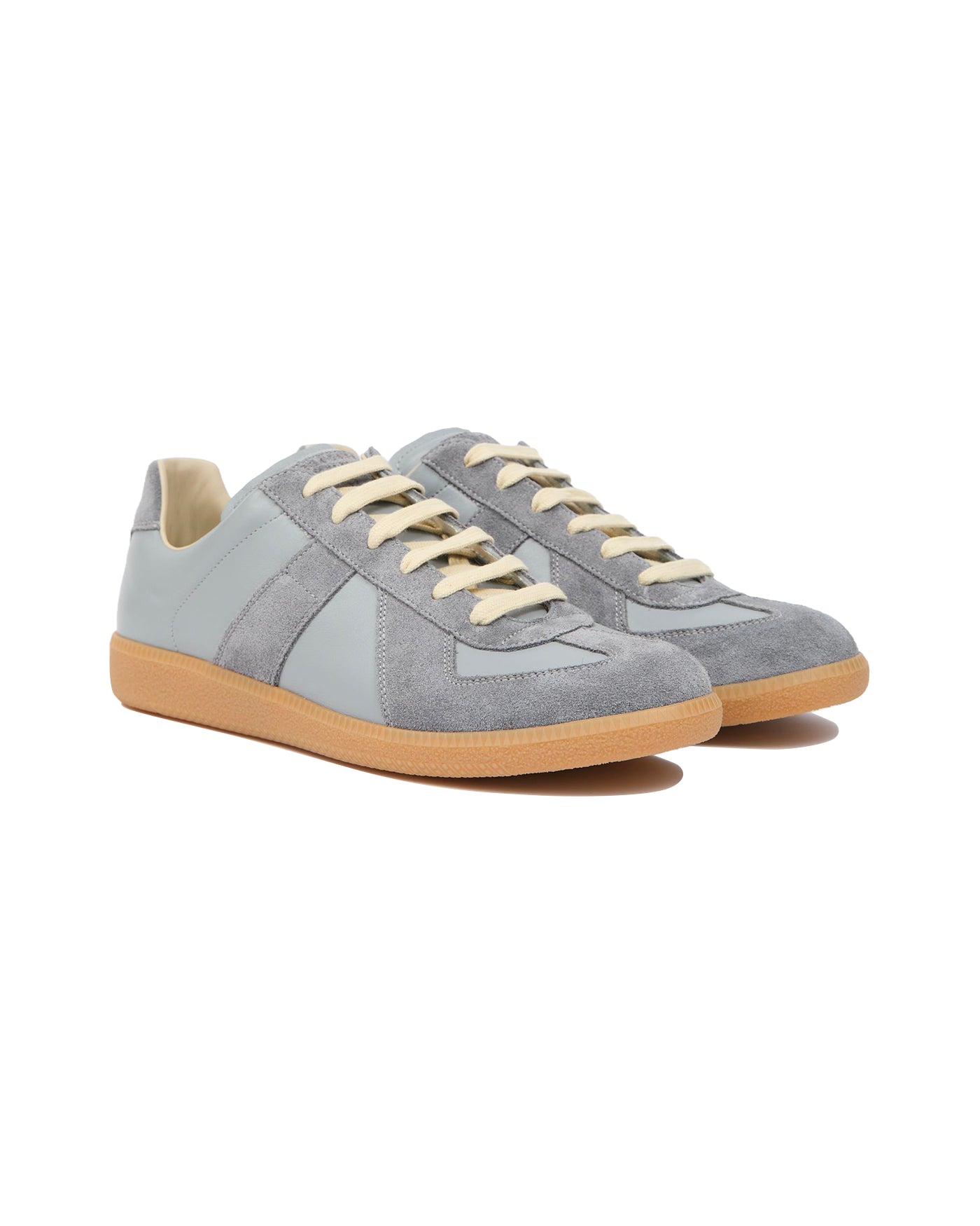 Sneakers Maison Margiela Replica gris et suède semelle miel face