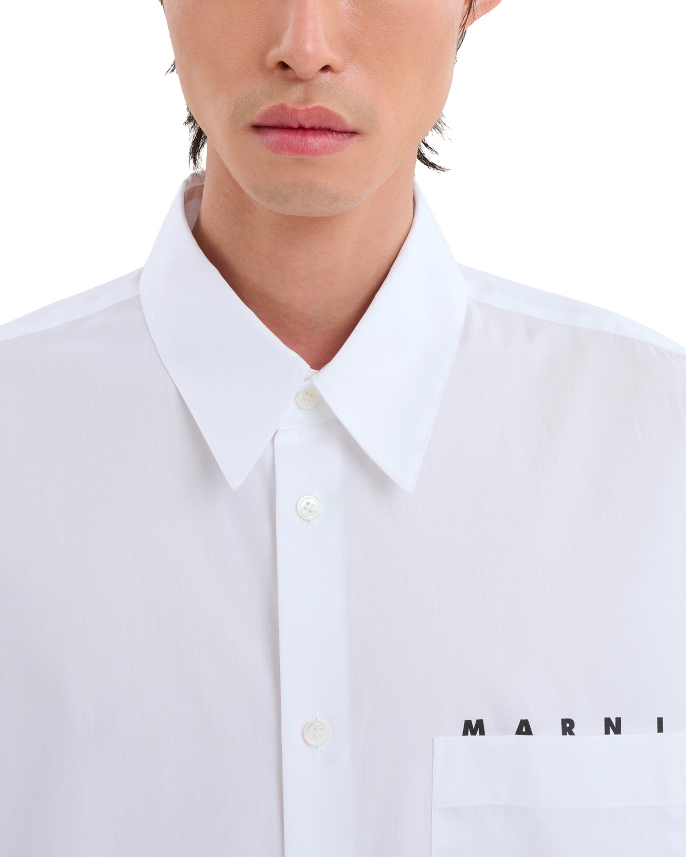 Chemise Marni blanche logo imprimé poitrine boutons nacre détail col face