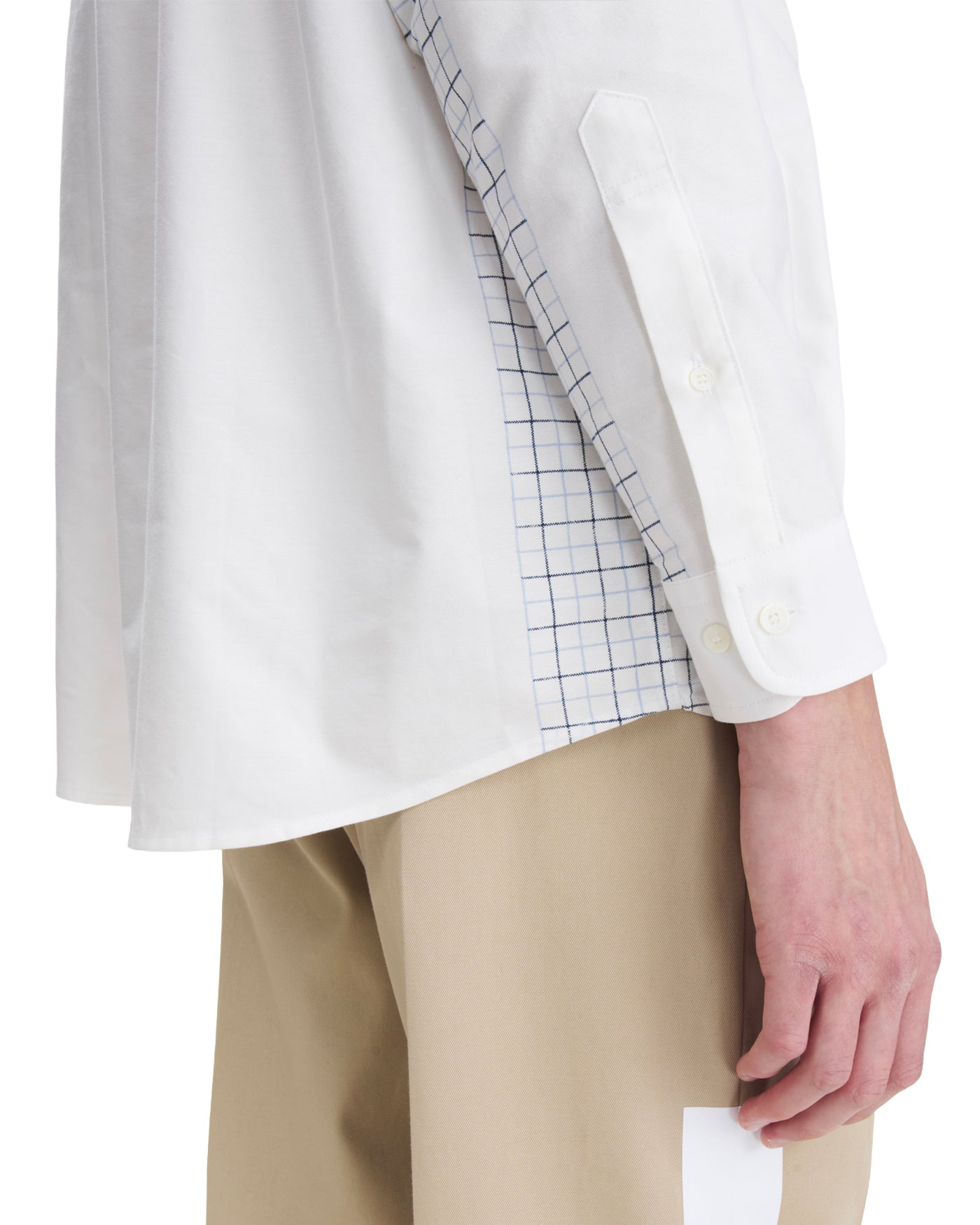 Chemise A.P.C. x Fragment blanche et carreaux, détail bas profil gauche
