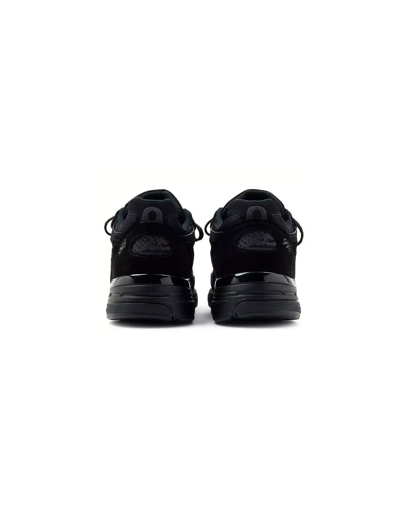 Sneakers New Balance 993 triple noir suède et mesh vue talon dos