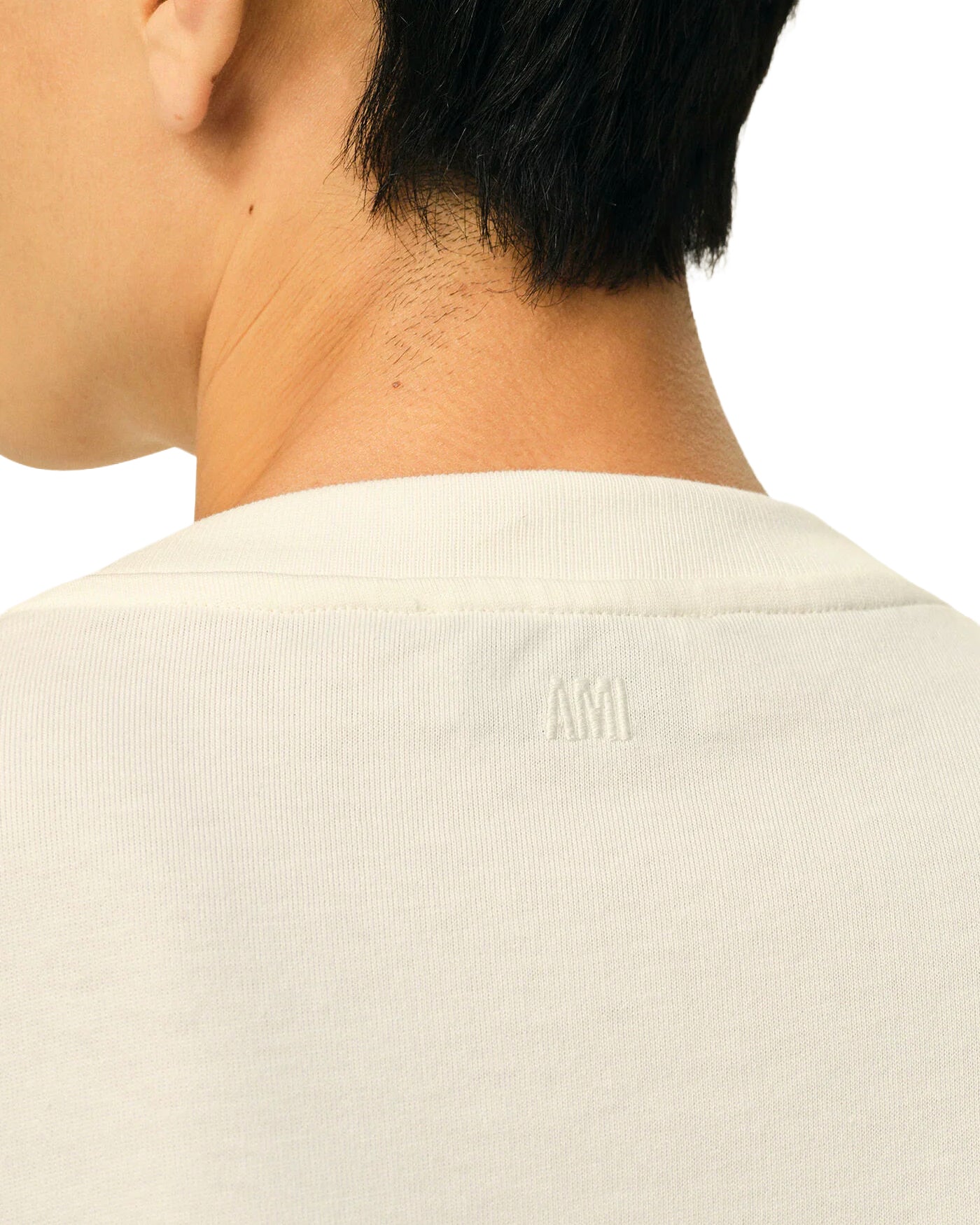 T-shirt Ami Paris ivoire logo AMI embossé dans le dos détail vue dos