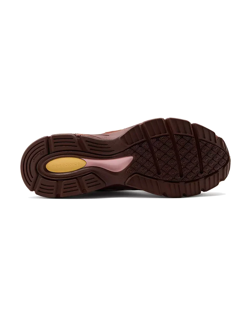 U990IC4 COMMUNITY BROWN