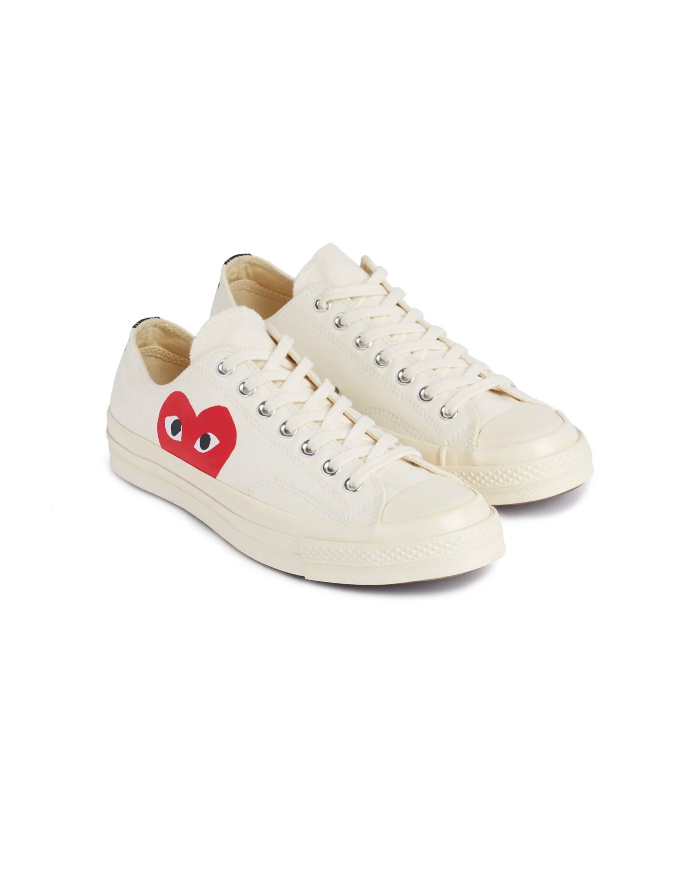 Sneakers Converse x Comme des Garçons Play Chuck 70 Low blanches cœur rouge face