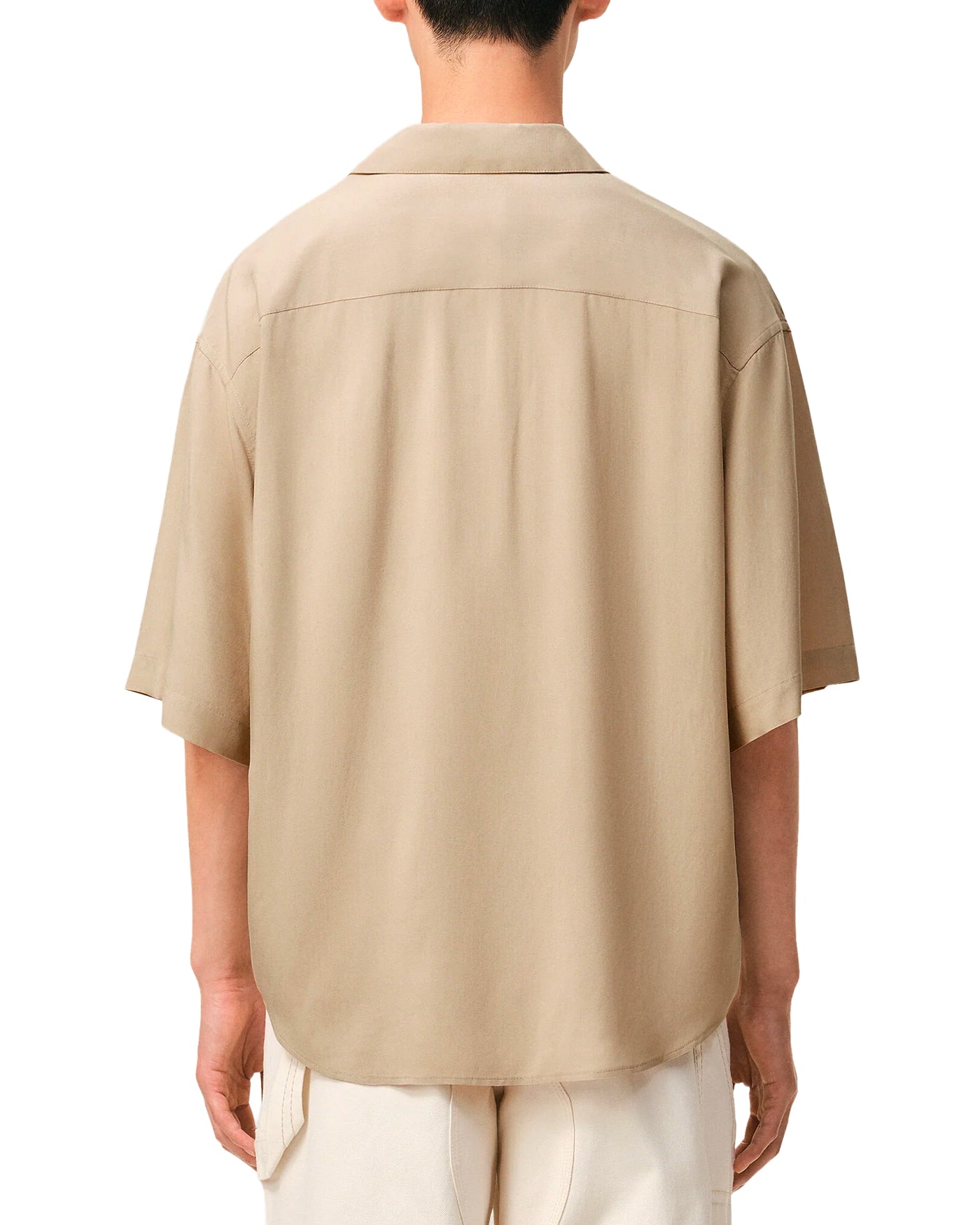 Chemise manches courtes boxy Ami Paris beige sable portée vue de dos
