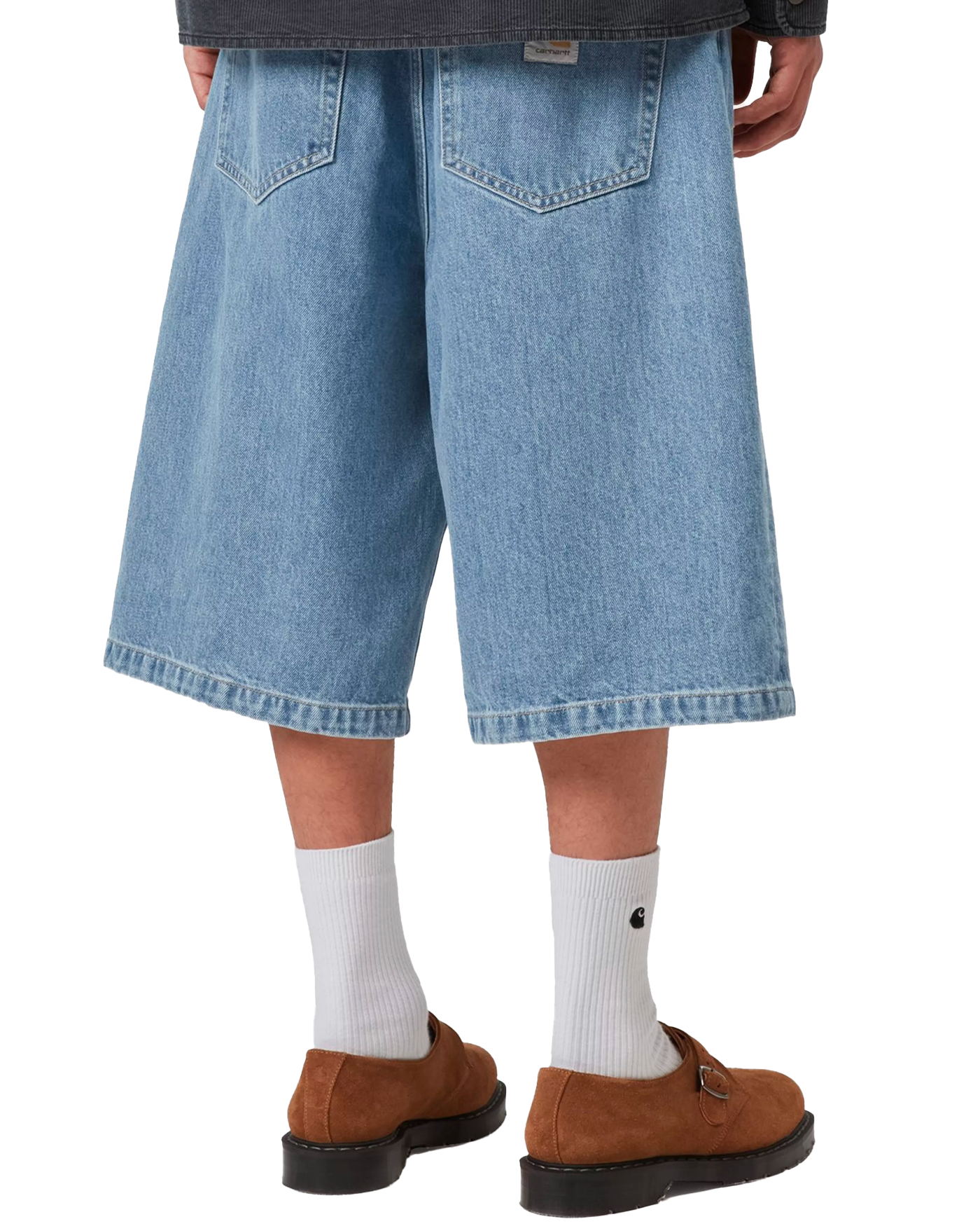 Short denim Carhartt WIP Langdon Blue Bleached bleu délavé porté dos