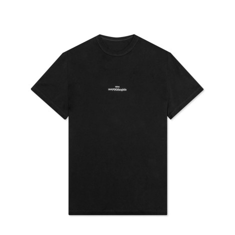 t-shirt-distorted-logo-black-S30GC0701S22816-maison-margiela