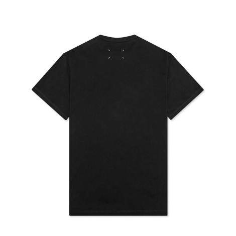 t-shirt-distorted-logo-black-S30GC0701S22816-maison-margiela