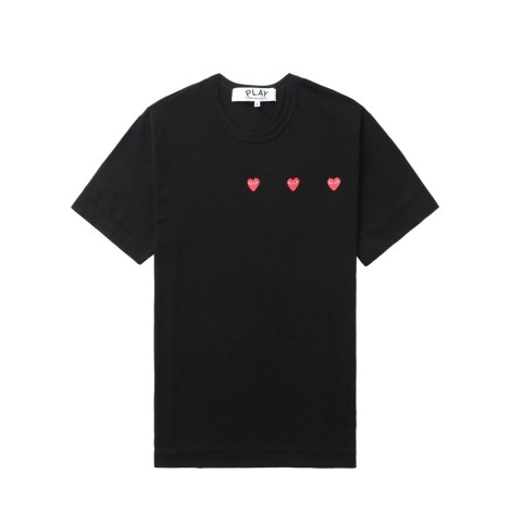 t-shirt-triple-hearts-print-black-p1t337-1-comme-des-garçons-play