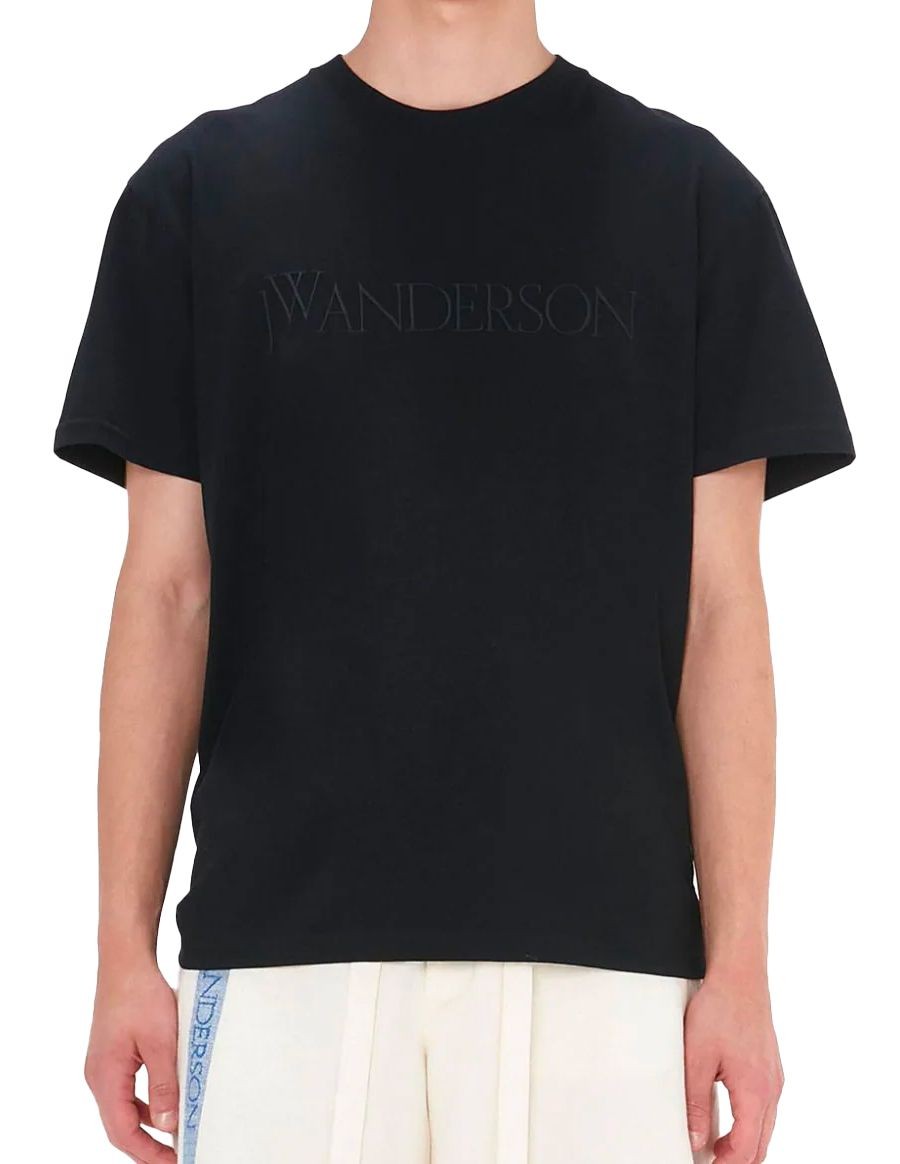 tshirt-embroidery-logo-black-jt0168pg1358-jw-anderson