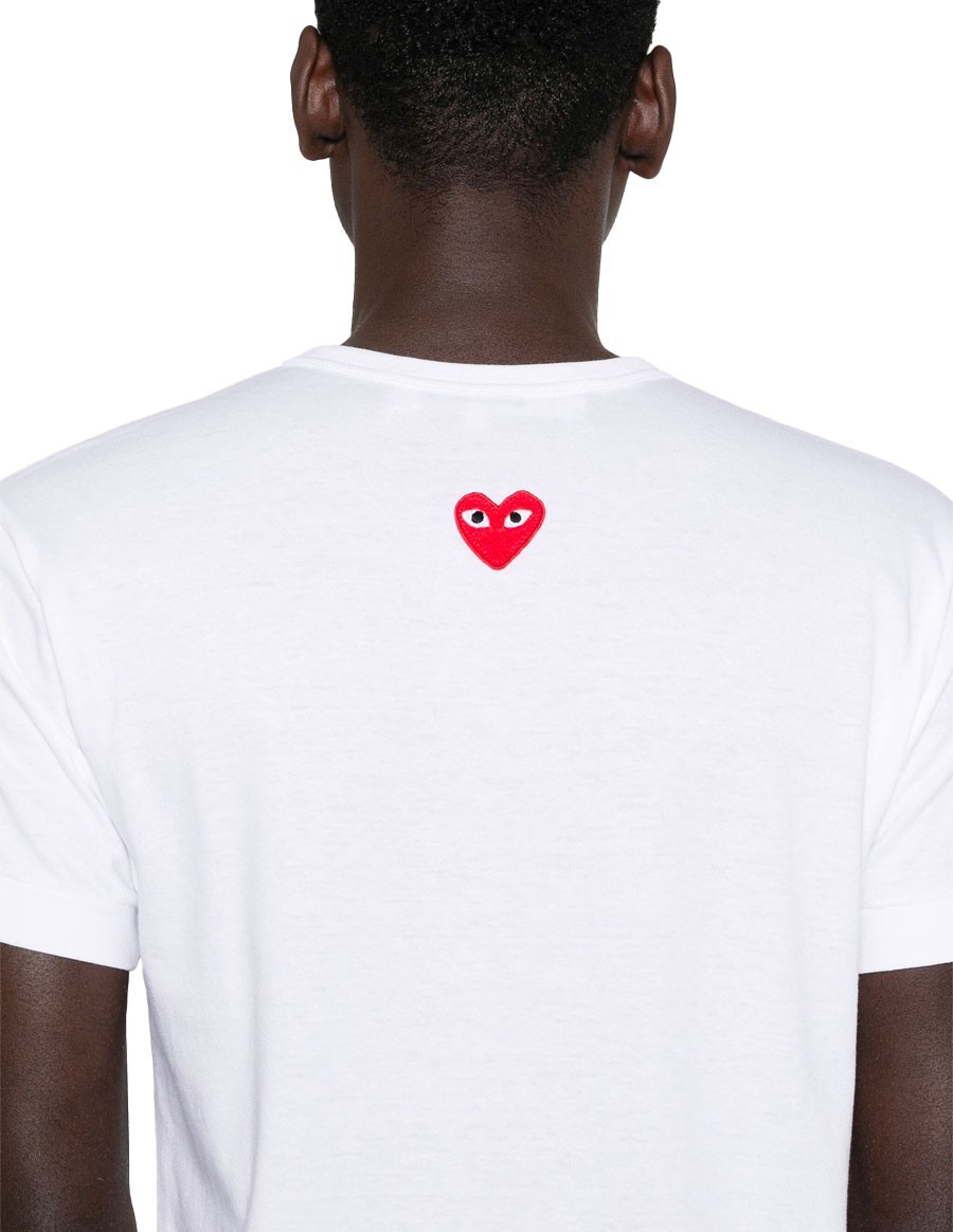 T-SHIRT RED HEART ON BACK WHITE