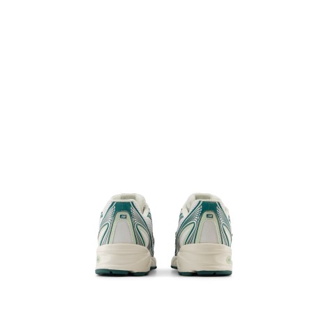 U740V2 WHITE / MARSH GREEN