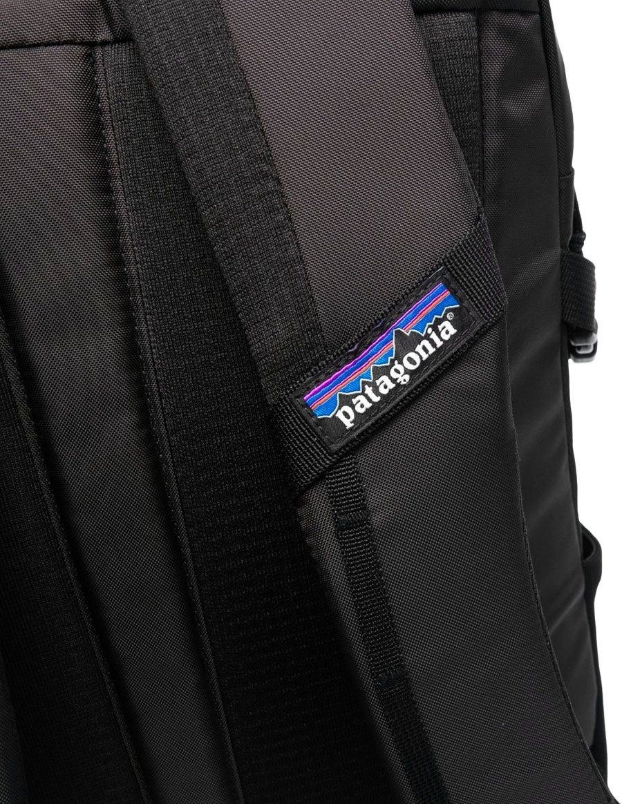 REFUGIO DAY PACK 26L BLACK