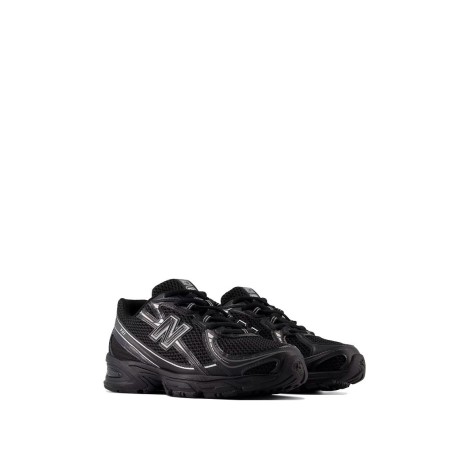 New Balance 740 - Sneakers - Black