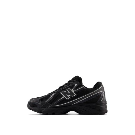 New Balance 740 - Sneakers - Black