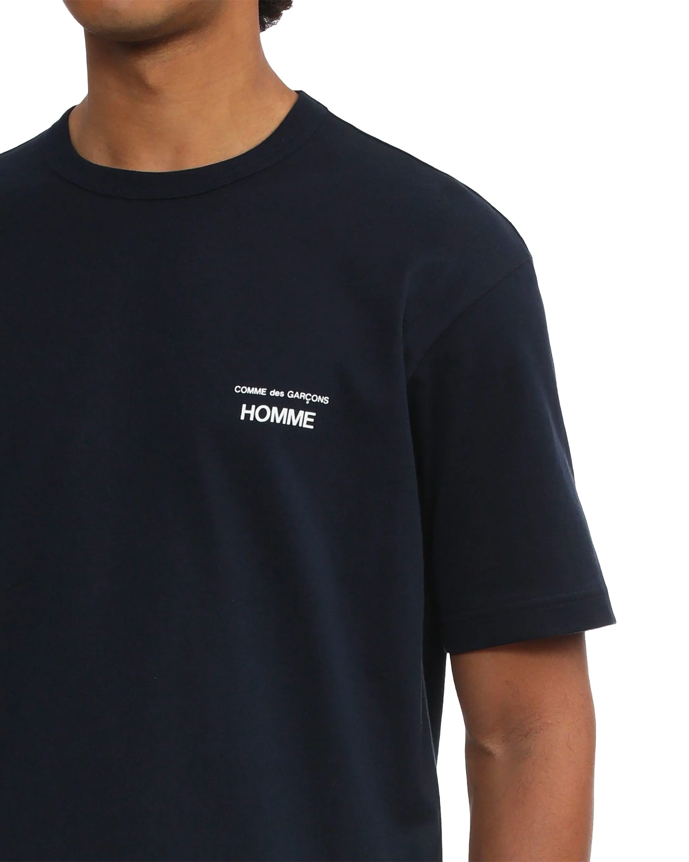 T-shirt Comme des Garçons Homme navy détail logo HOMME poitrine face