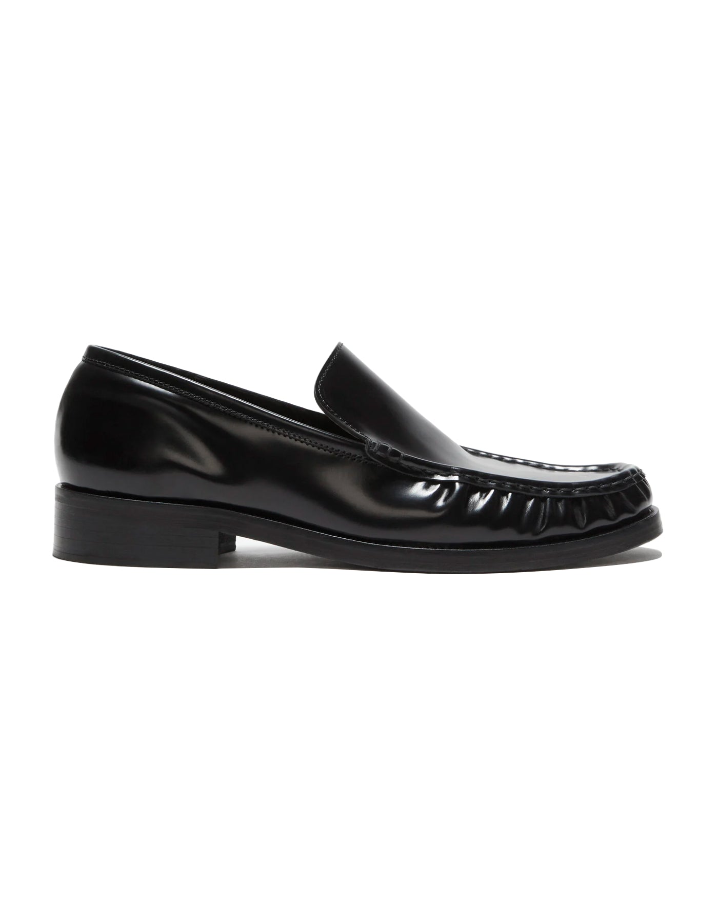 Mocassin Acne Studios cuir noir brillant coutures contrastées profil droit