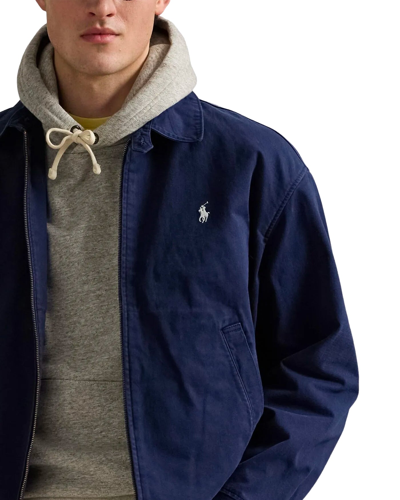 Veste windbreaker Ralph Lauren bleu marine portée détail avant
