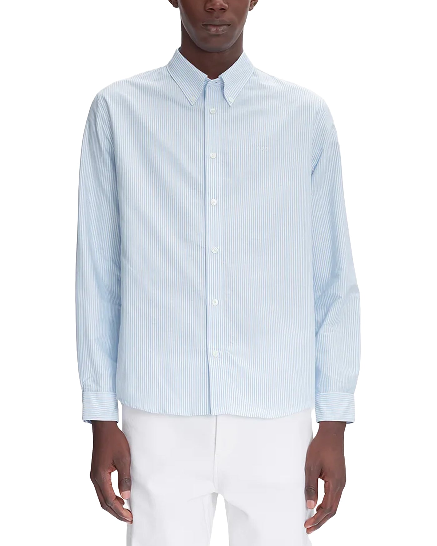 Chemise A.P.C. Greg logo rayures bleu ciel et blanc portée de face