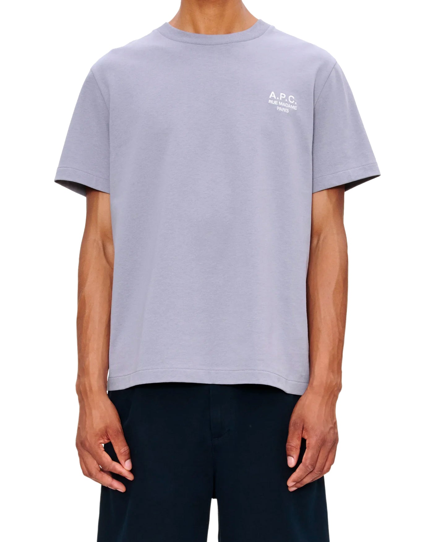 T-shirt A.P.C. Rue Madame violet lila logo brodé blanc porté face