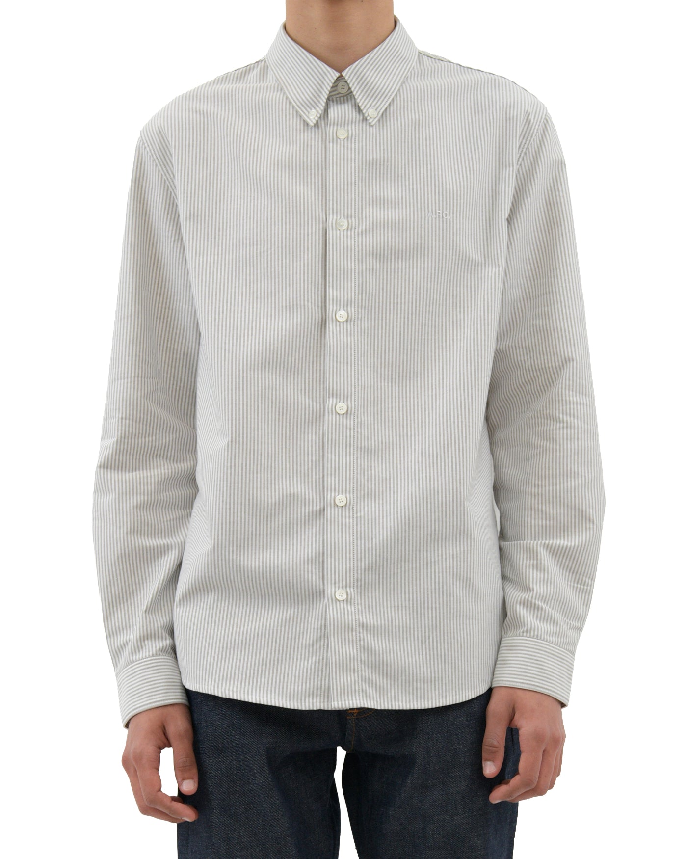 Chemise A.P.C Greg Logo kaki rayures fines blanches sur modèle face