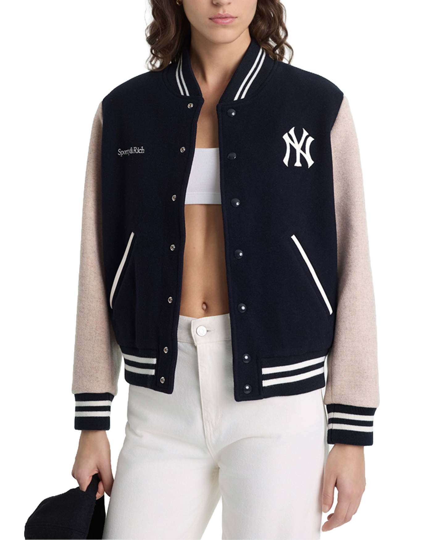Veste Sporty & Rich Yankees bleu marine et écru face portée femme
