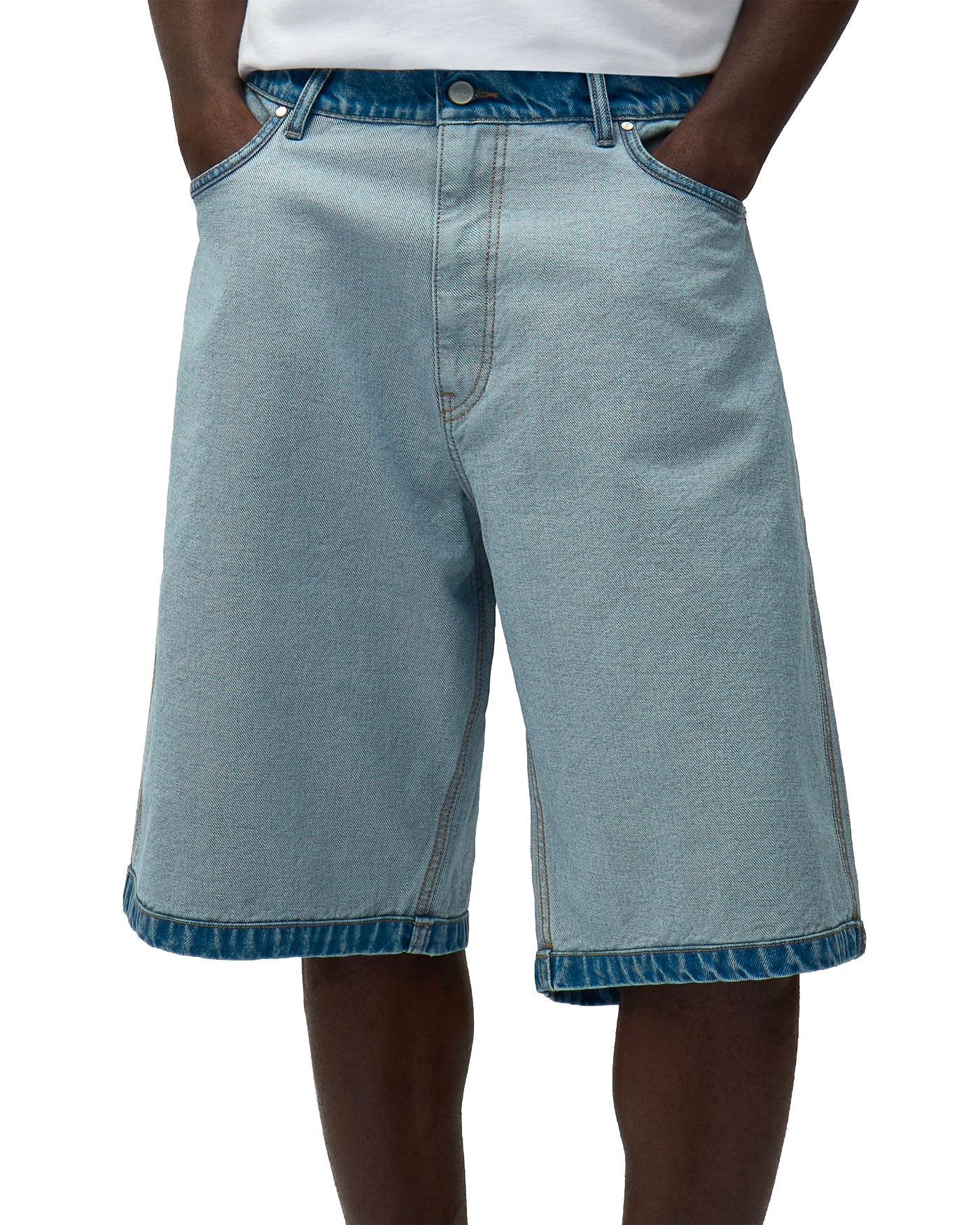 Short denim inside out Arte Antwerp bleu clair délavé bicolore face