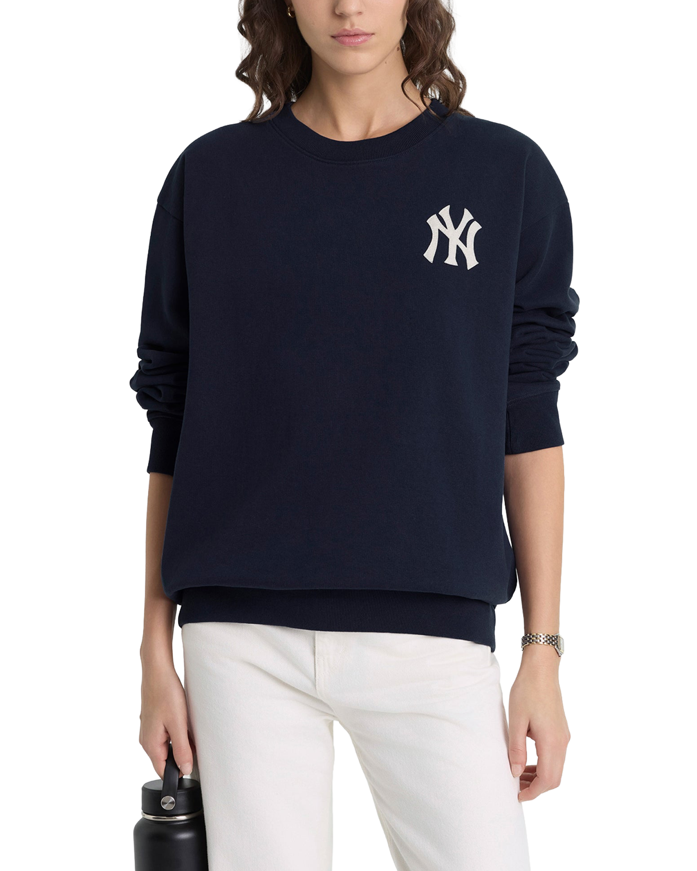 Sweat Sporty & Rich Heritage Yankees bleu marine porté femme face