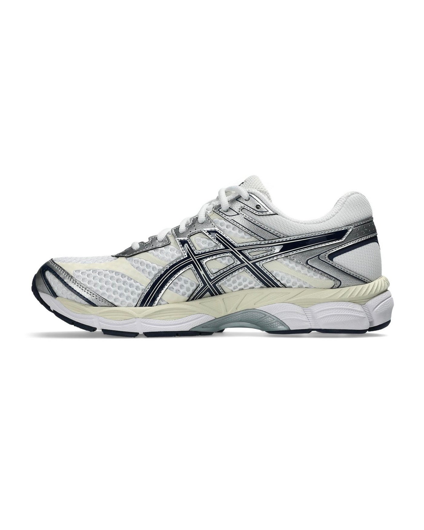Sneakers Asics Gel-Cumulus 16 blanc et bleu marine vue trois quarts