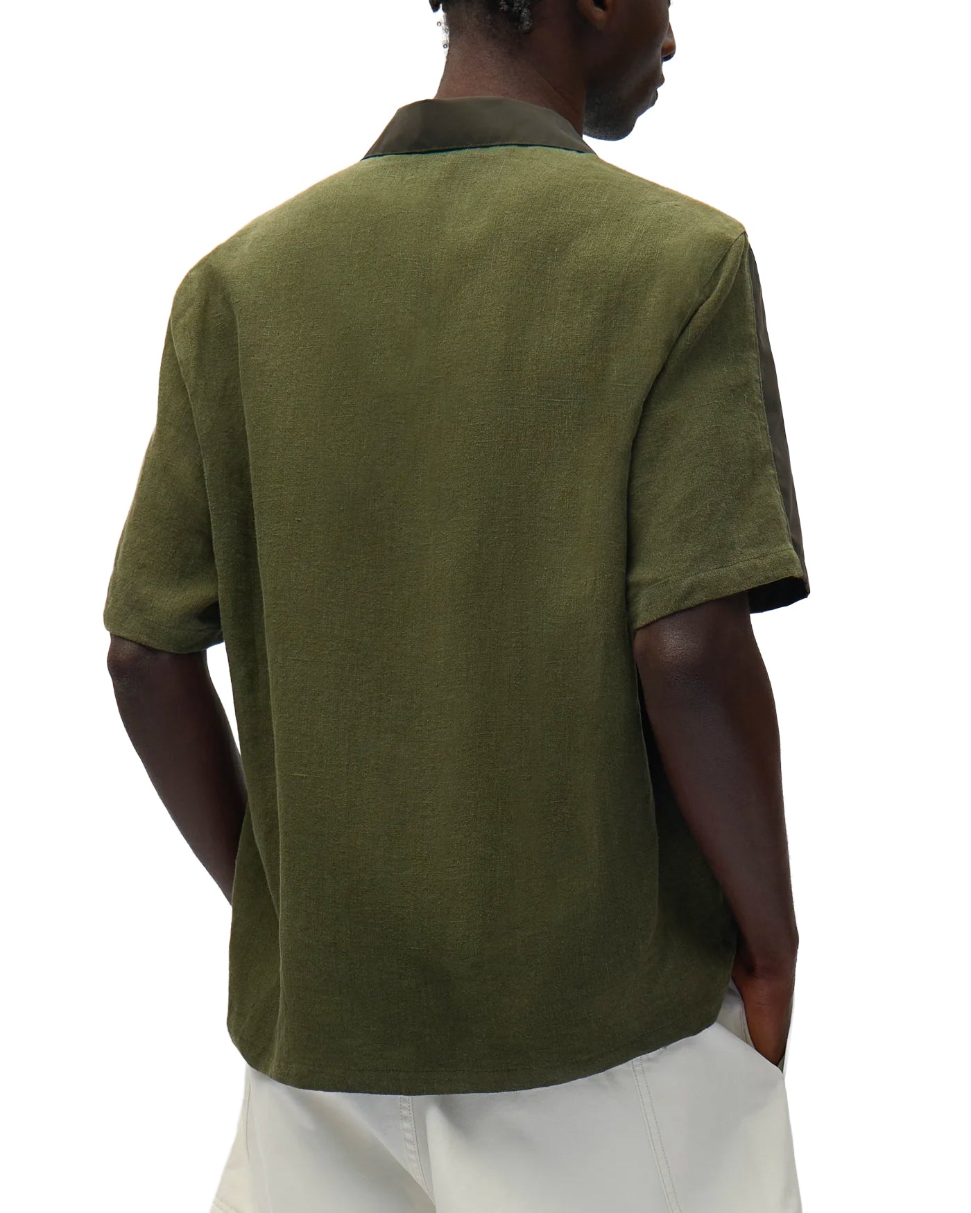 Chemise Arte Antwerp verte kaki manches courtes col bowling portée dos