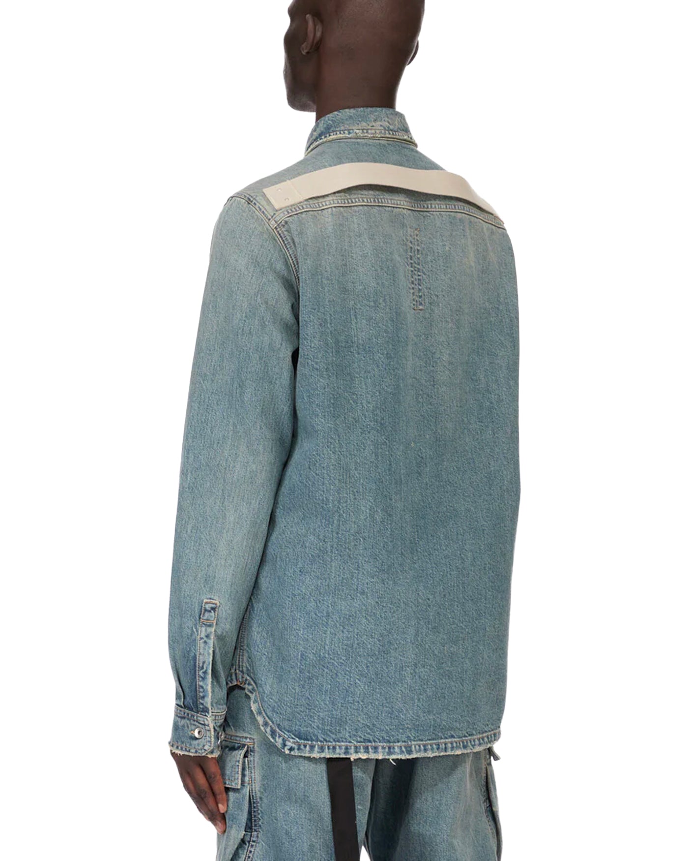 Chemise veste en denim Rick Owens DRKSHDW indigo délavé, bande beige dos