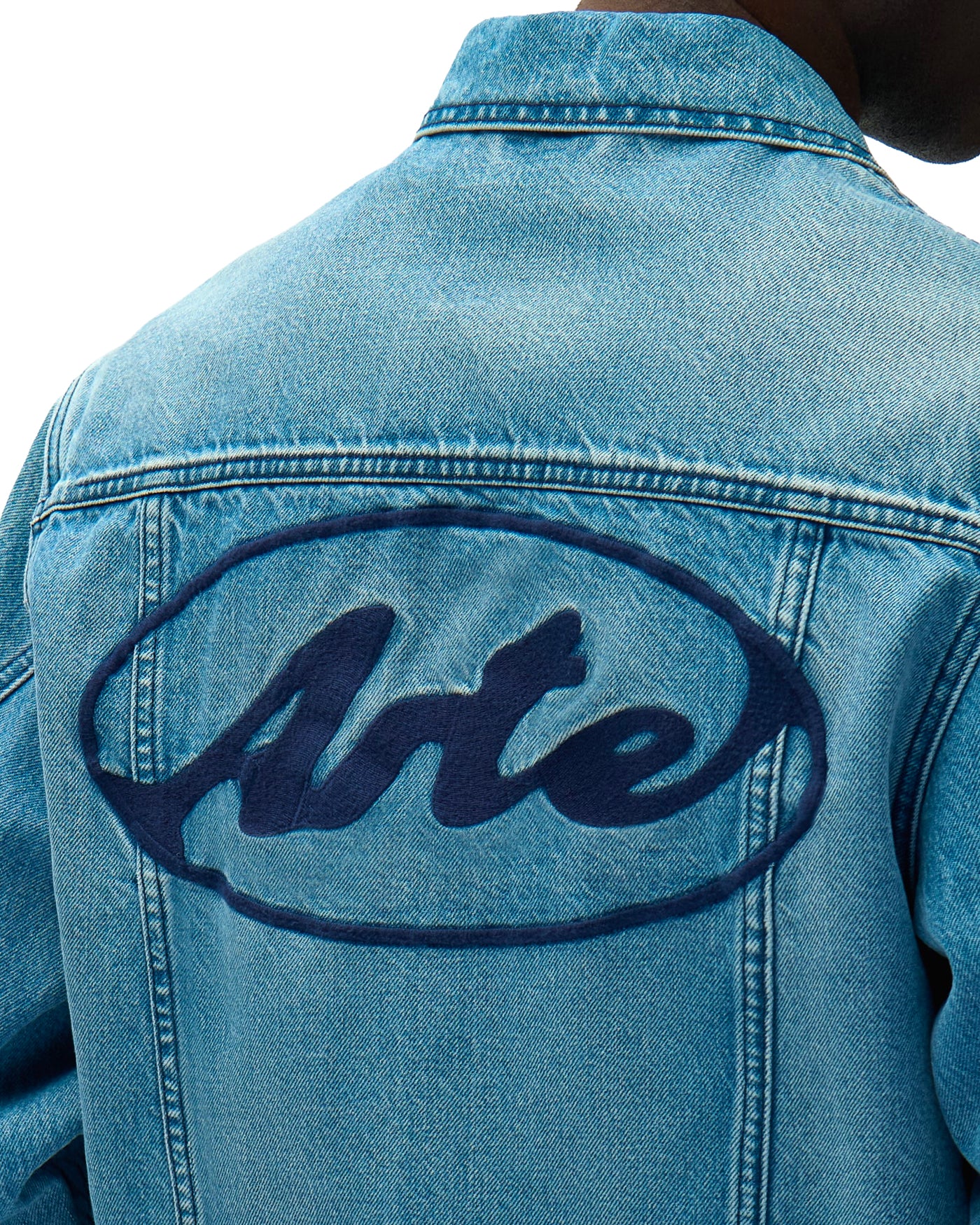 Veste en jean Arte Antwerp bleu moyen logo ovale Arte dos zoom