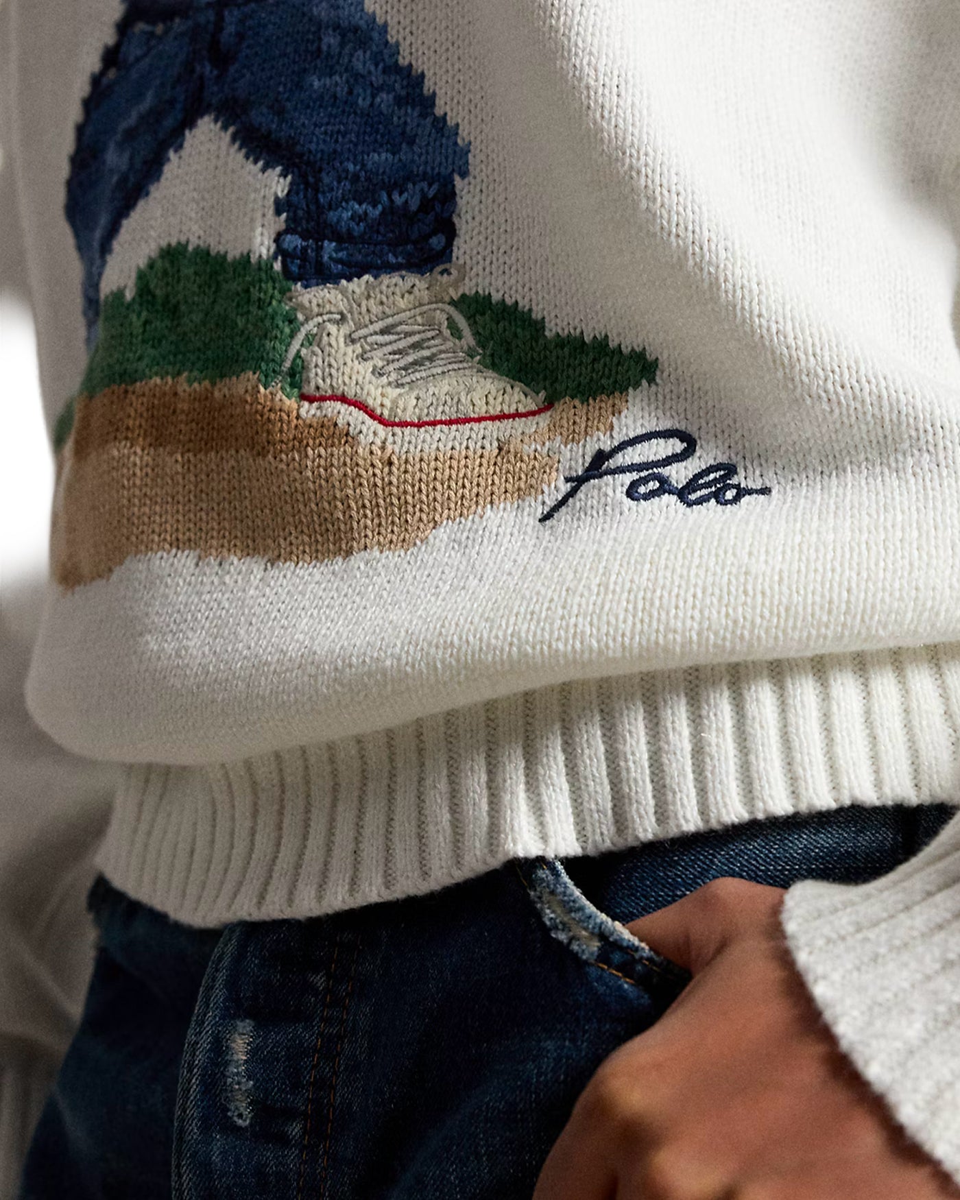 Pull col rond Ralph Lauren blanc logo Polo brodé face détail