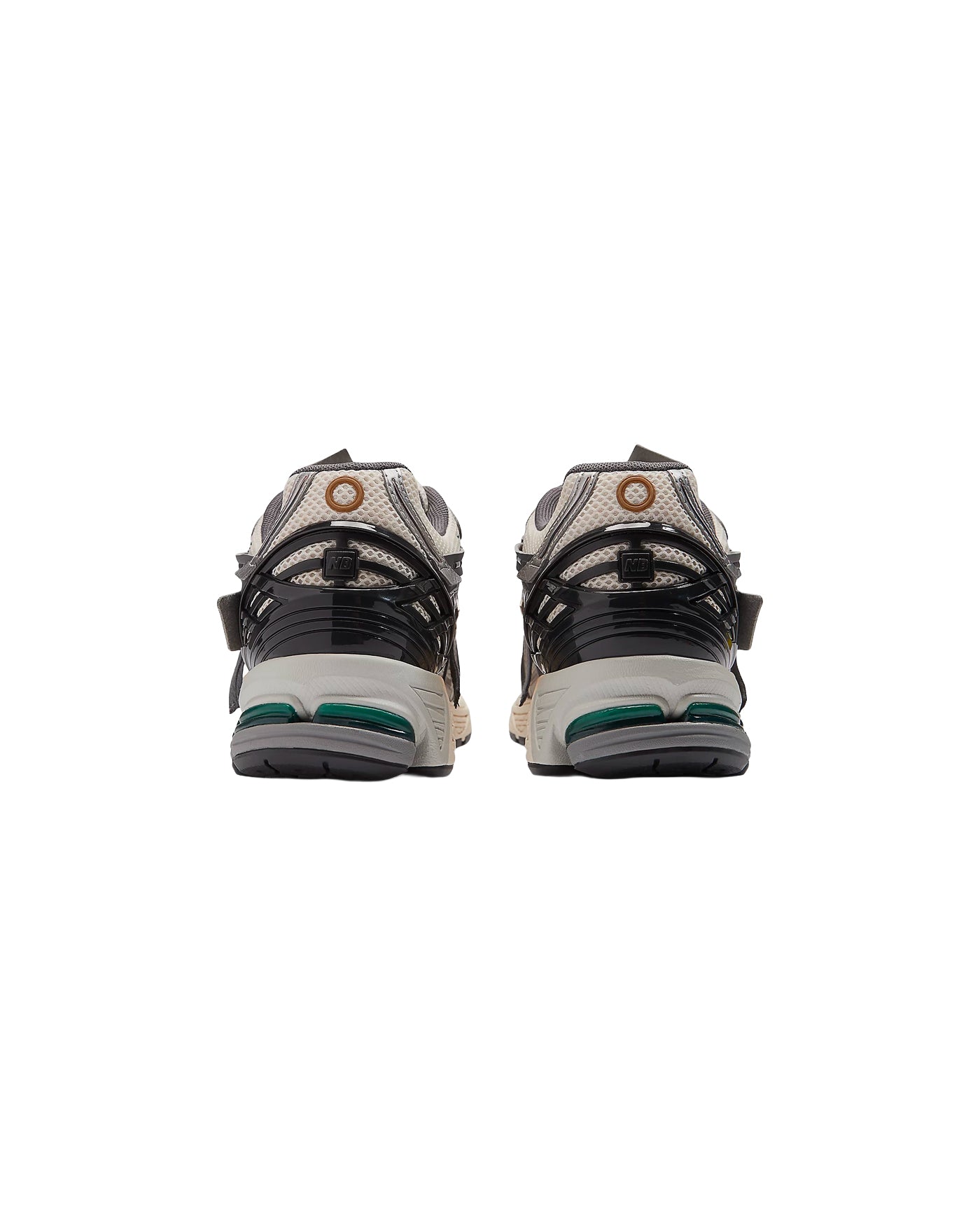 M1096AV1 SILVER METALIC CASTLEROCK