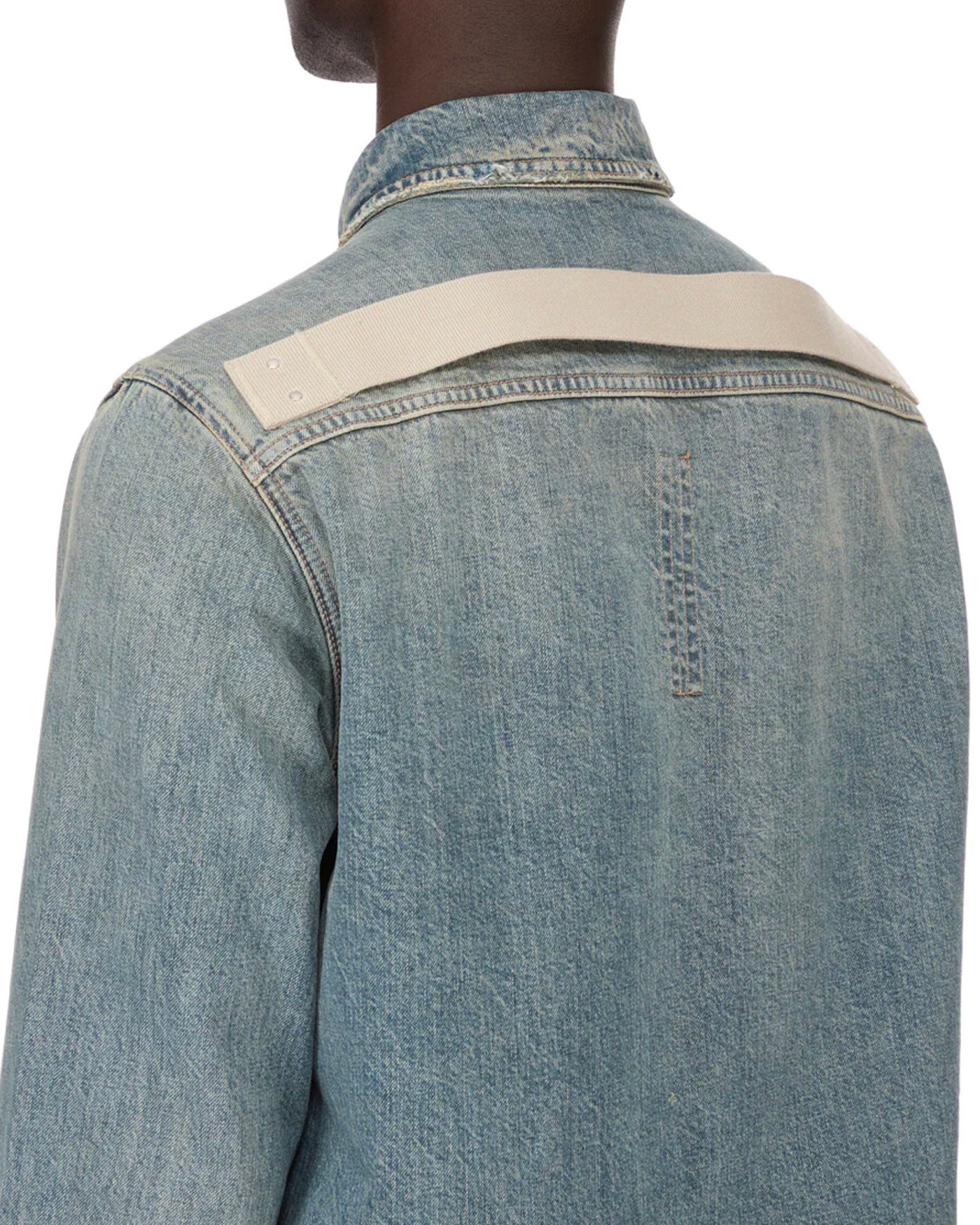 Chemise veste en denim Rick Owens DRKSHDW indigo, détail bande beige dos épaule