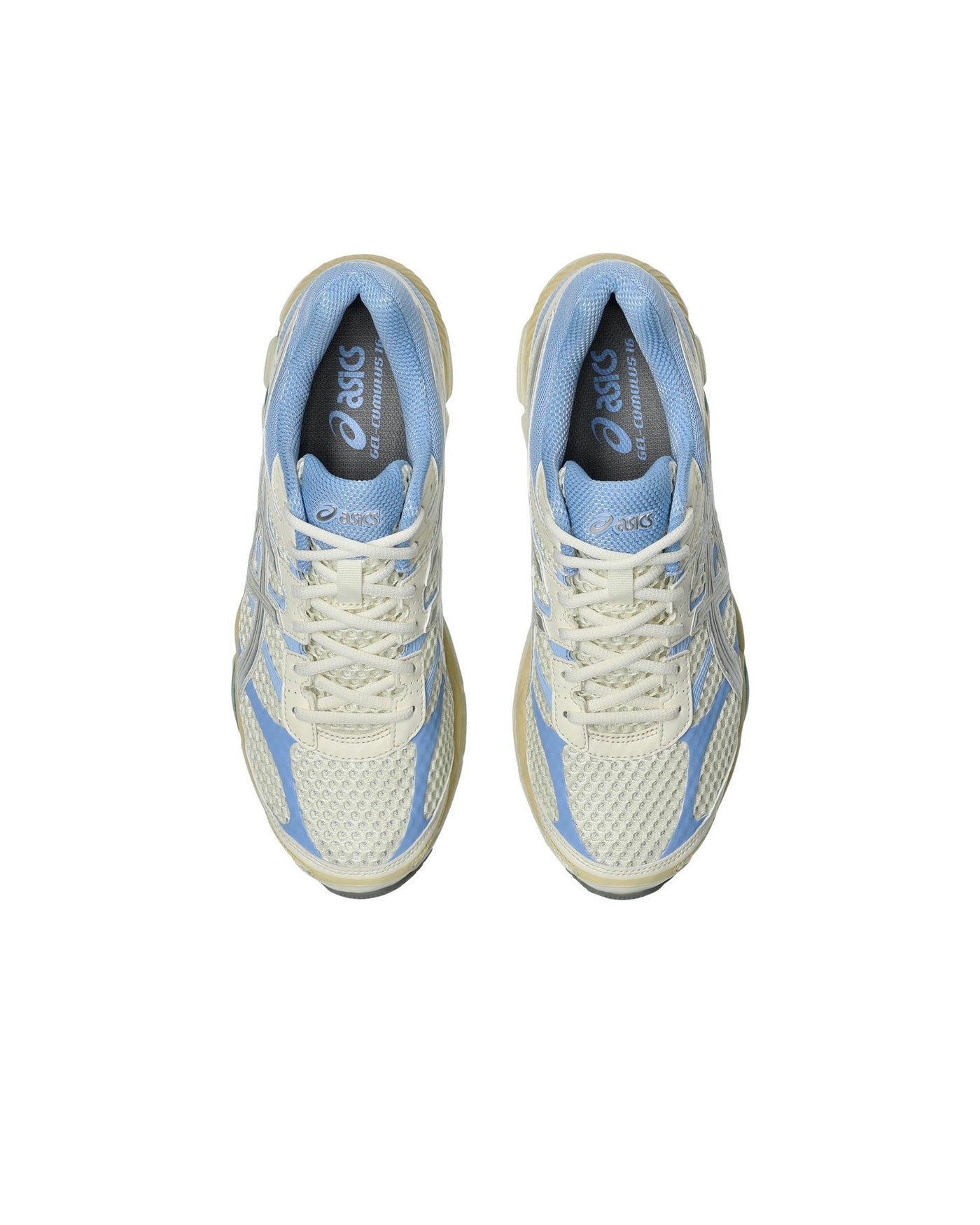 Sneakers Asics Gel Cumulus 16 ivoire et bleu ciel vue du dessus