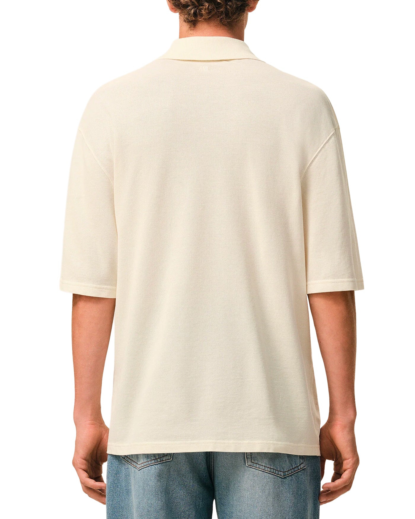 Polo boxy AMI Paris crème manches courtes oversize, vue de dos