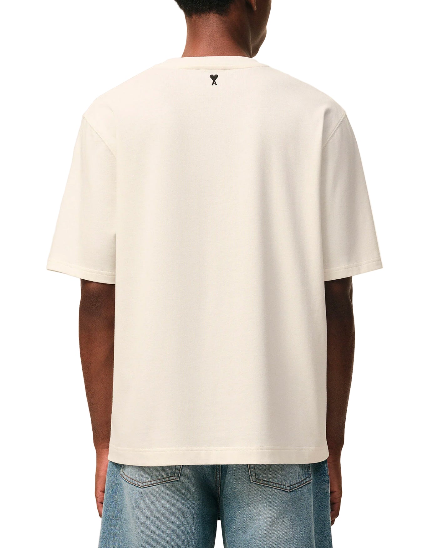 T-shirt Ami Paris crème logo coeur brodé dans le dos vue dos