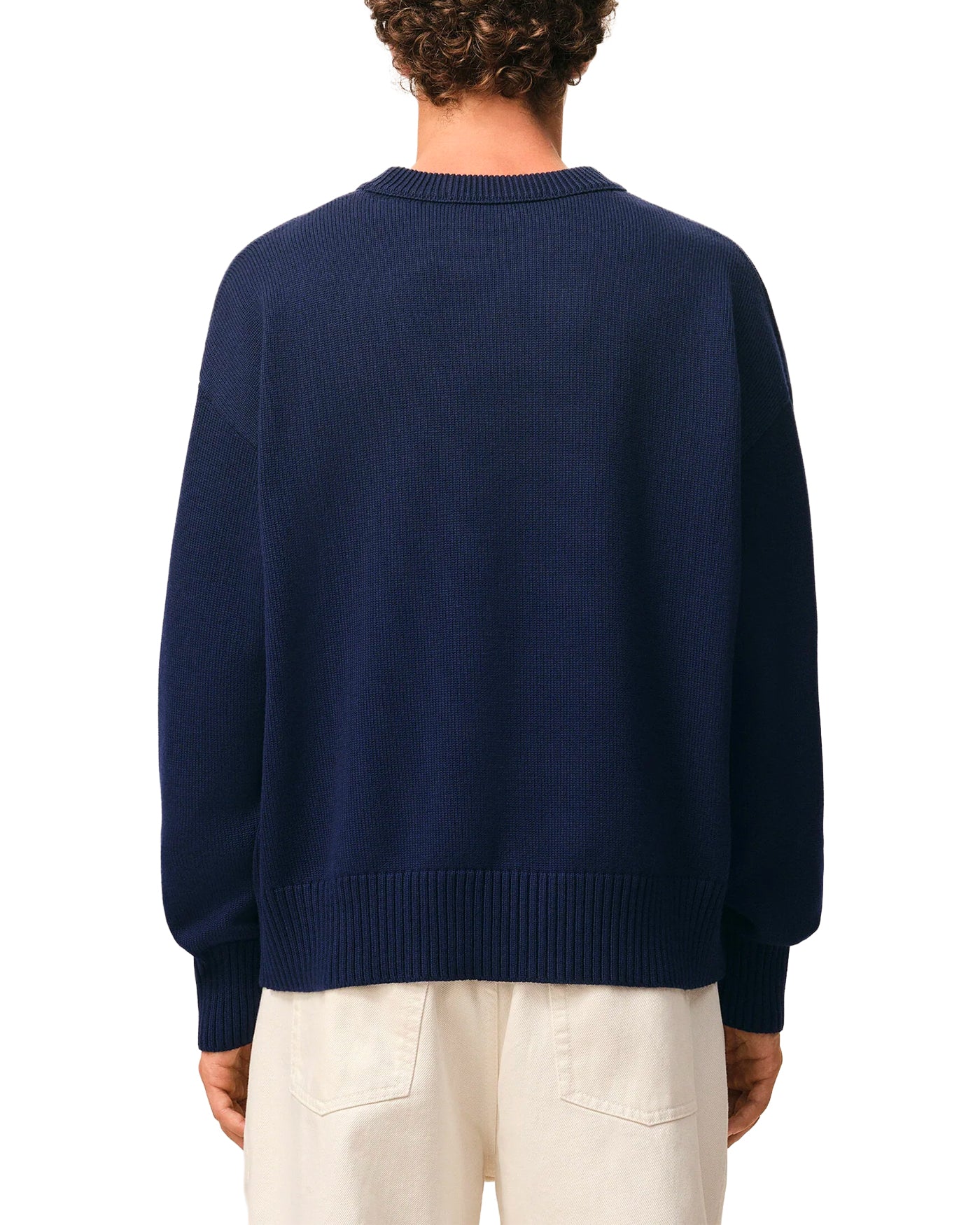 Pull col rond Ami Paris bleu marine maille laine coton dos porté
